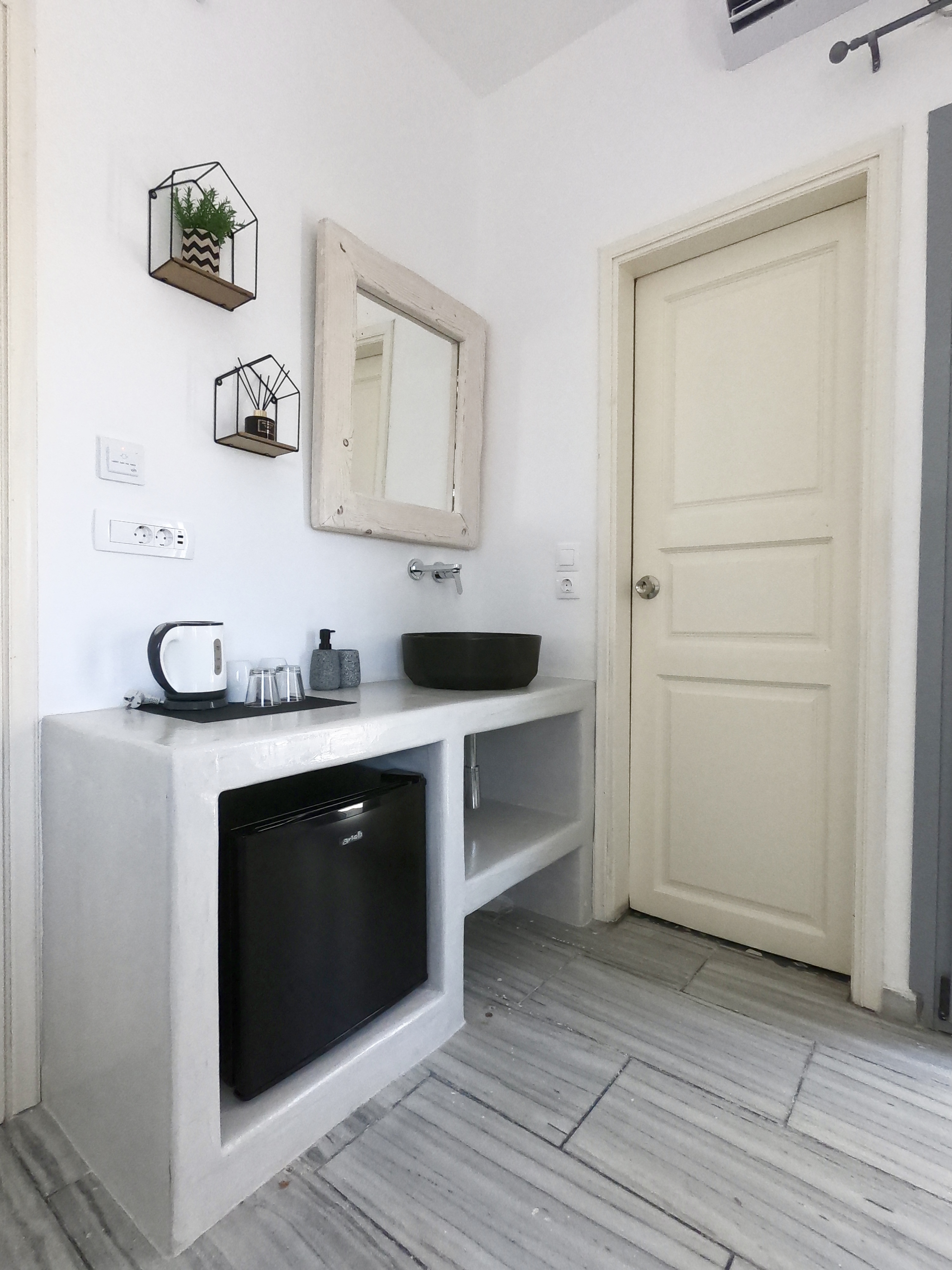 Studio Deluxe Two Beds