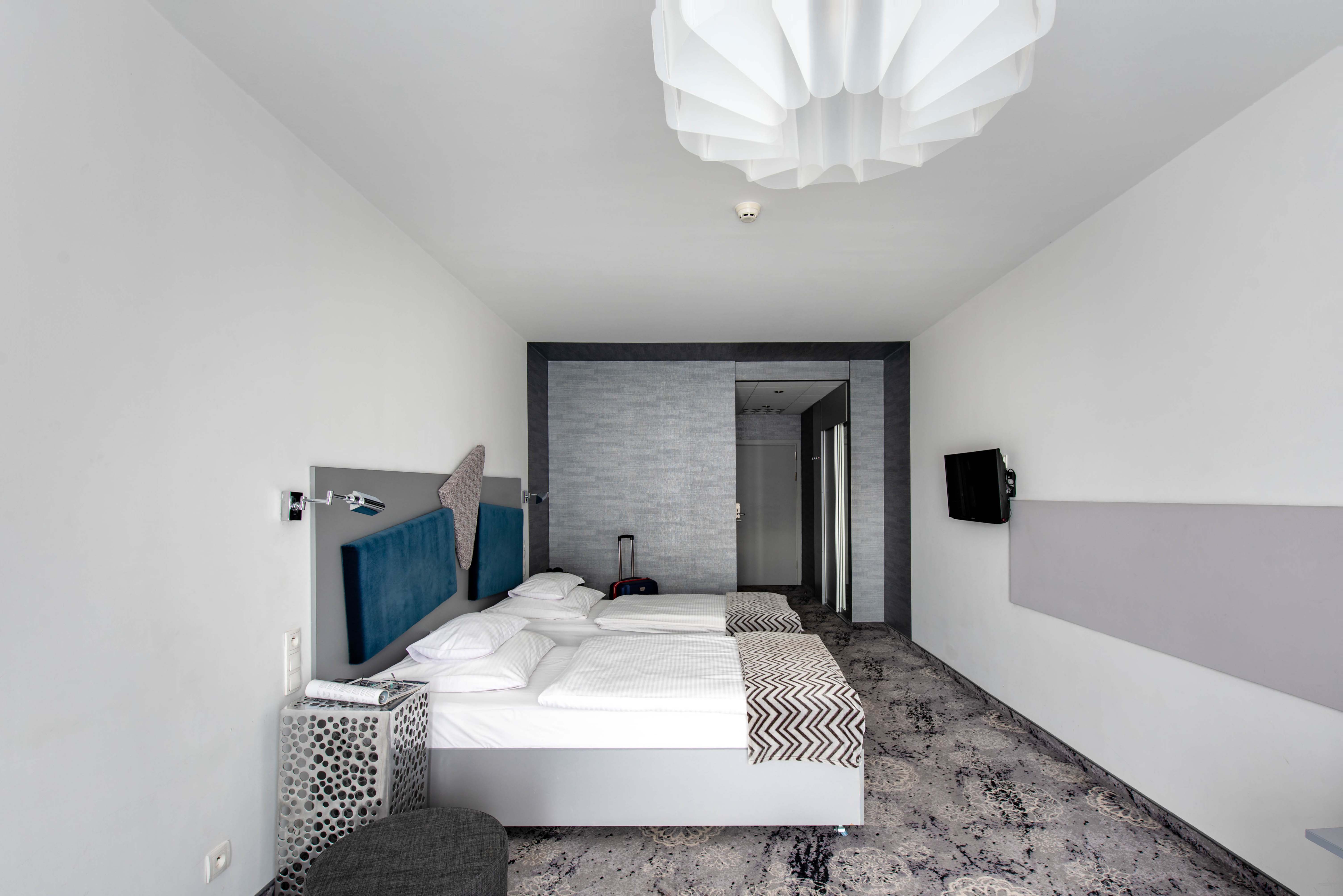 Double or Twin Standard