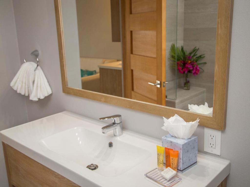 Junior Suite King Size Bed