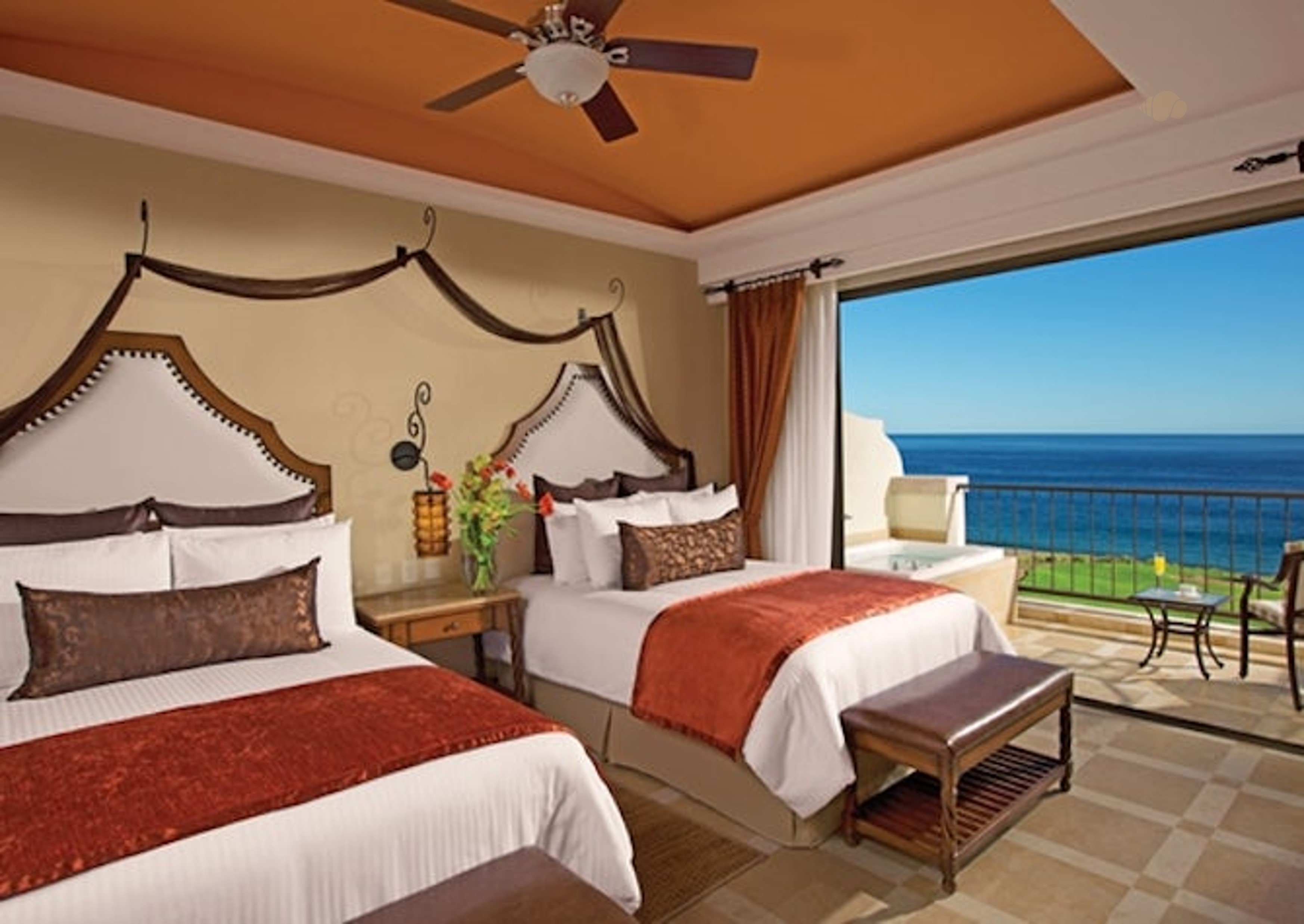 Junior Suite Ocean Front Two Double Beds