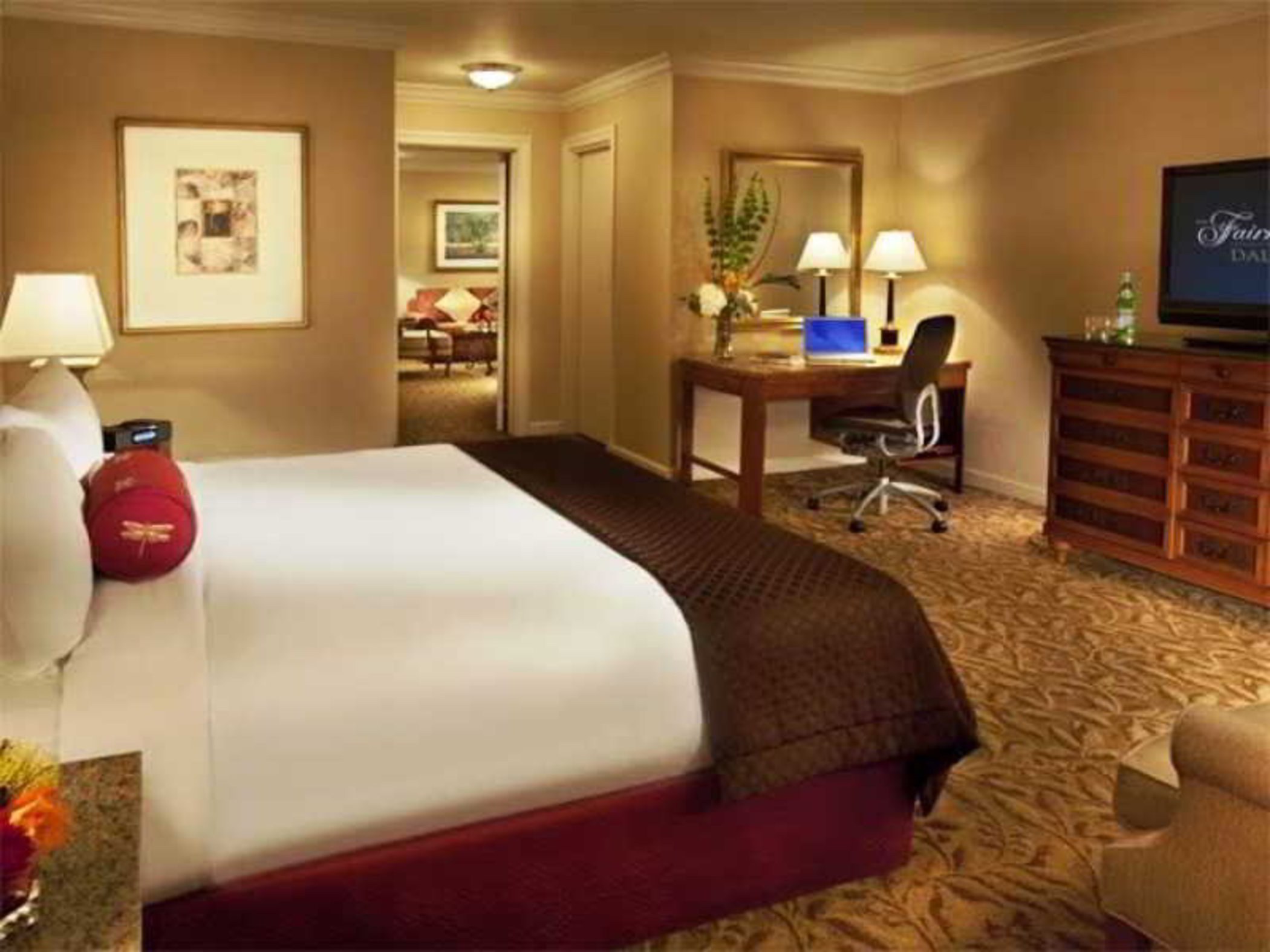 Suite King Bed One Bedroom 