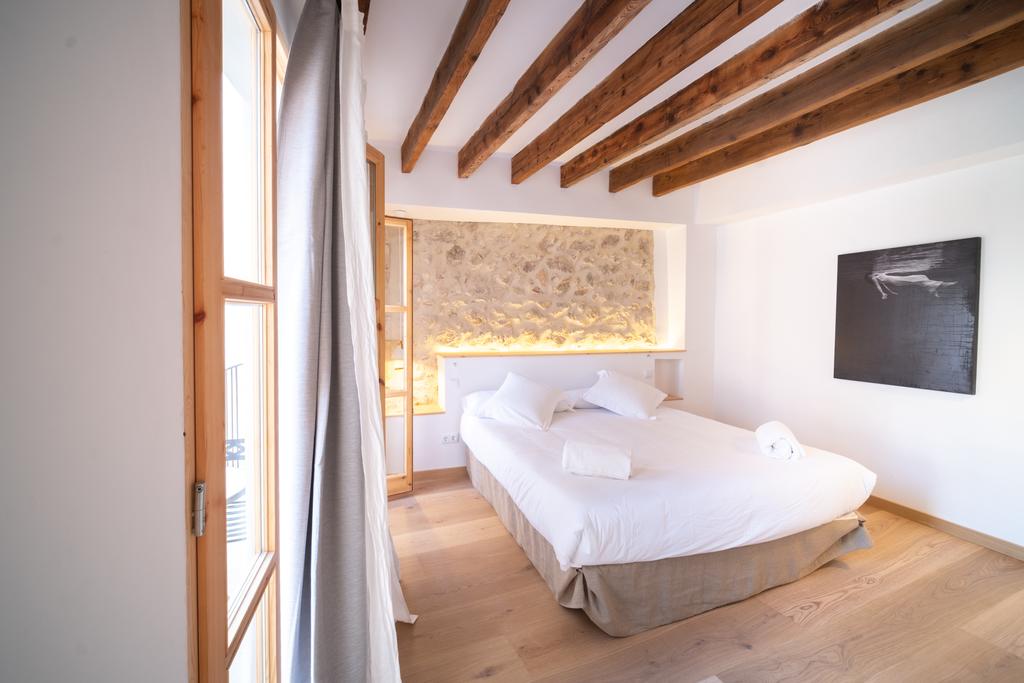 Junior Suite with Balcony