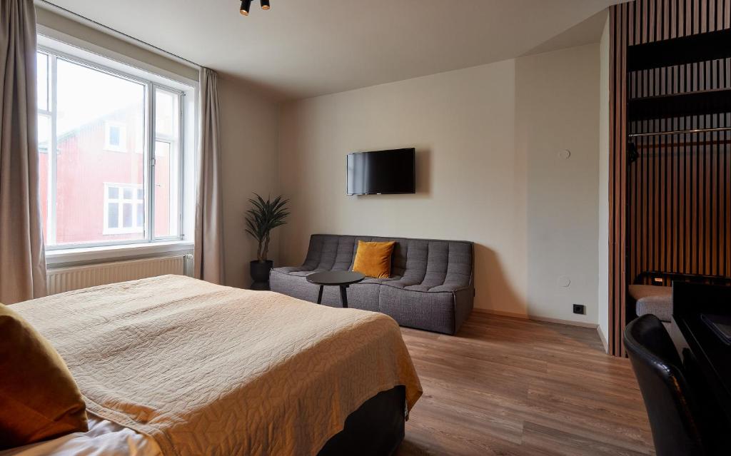 Double or Twin Superior