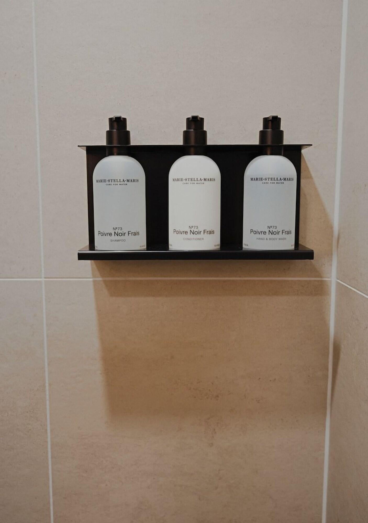 Twin Deluxe Two Beds