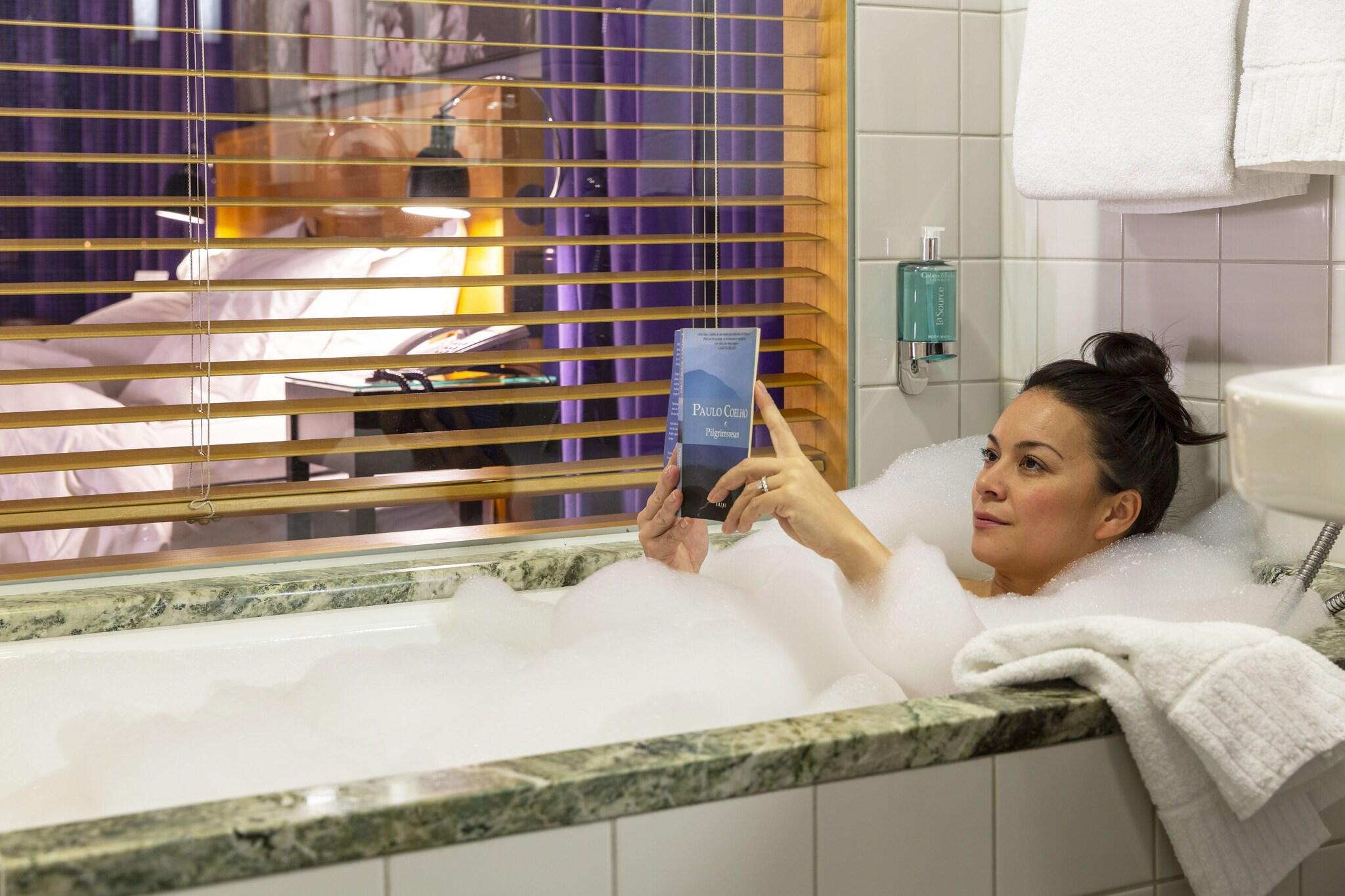 Double or Twin Deluxe