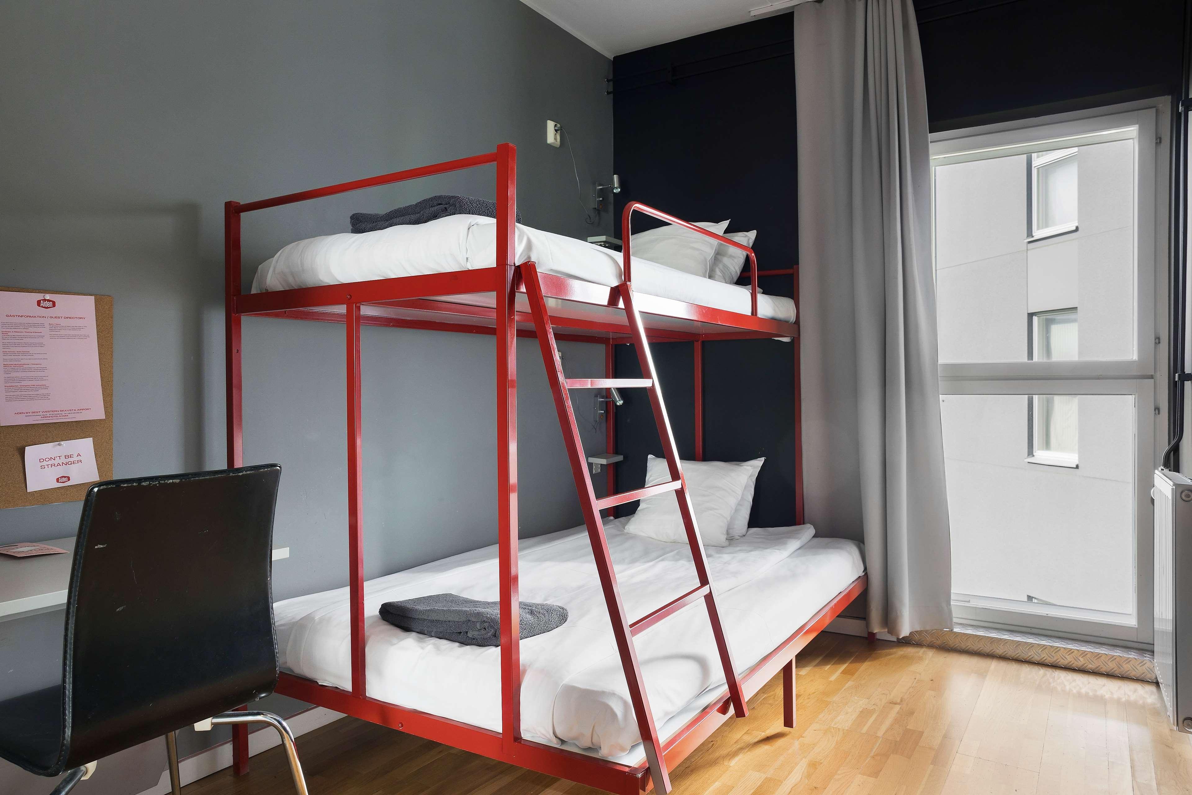 Room Bunk Bed with Shared Bathroom