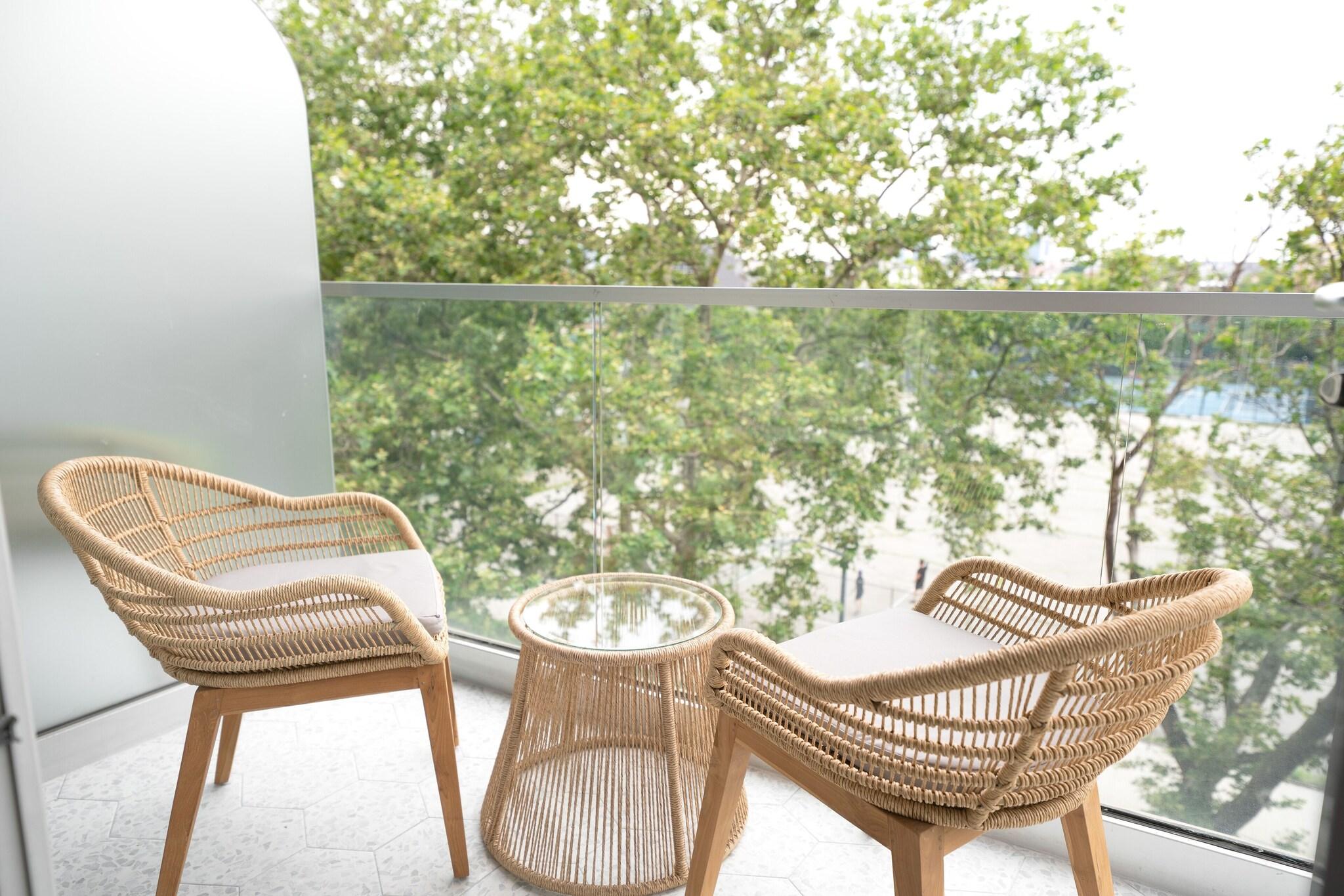 Double Superior King Bed