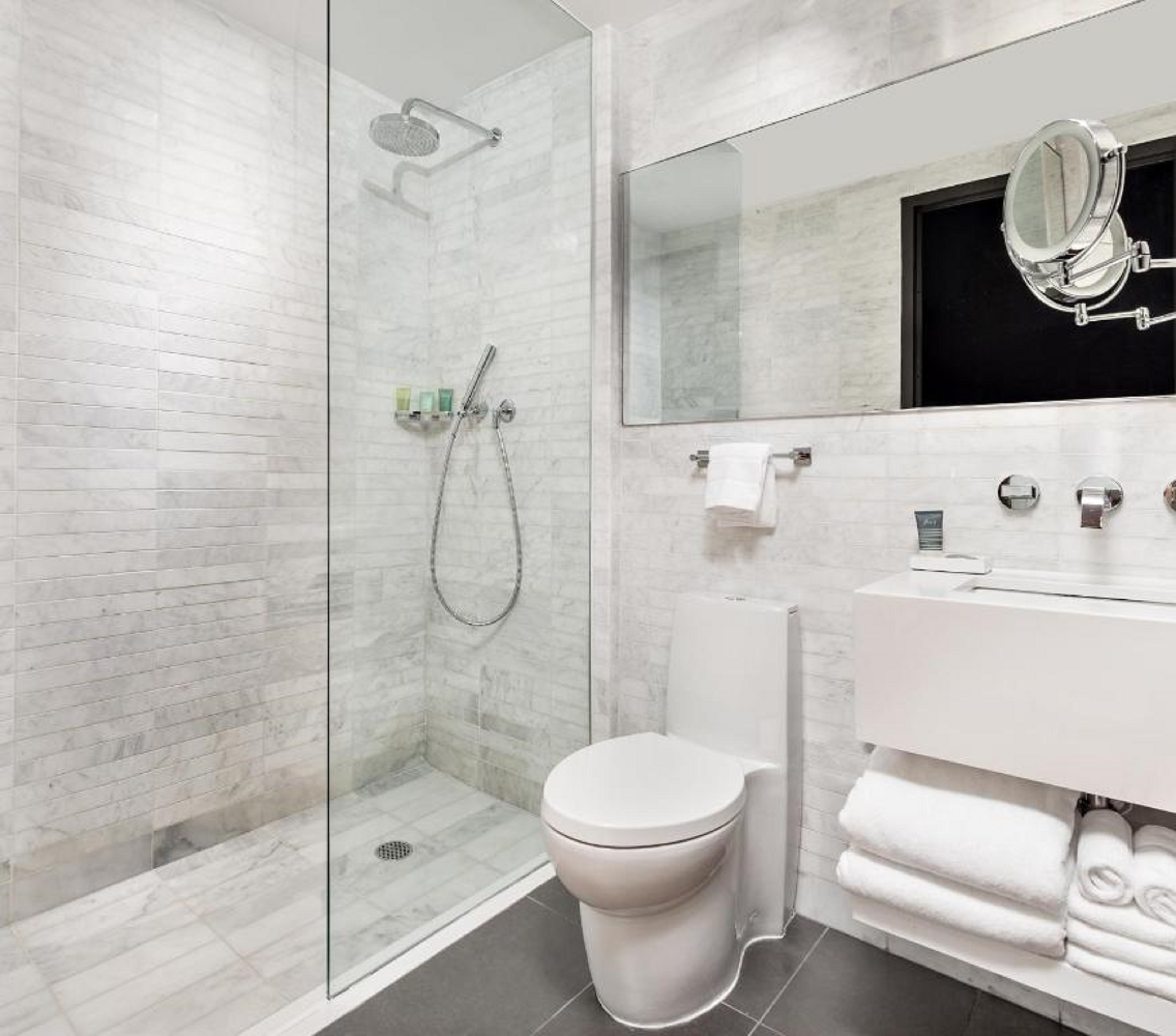 Double Deluxe King Bed