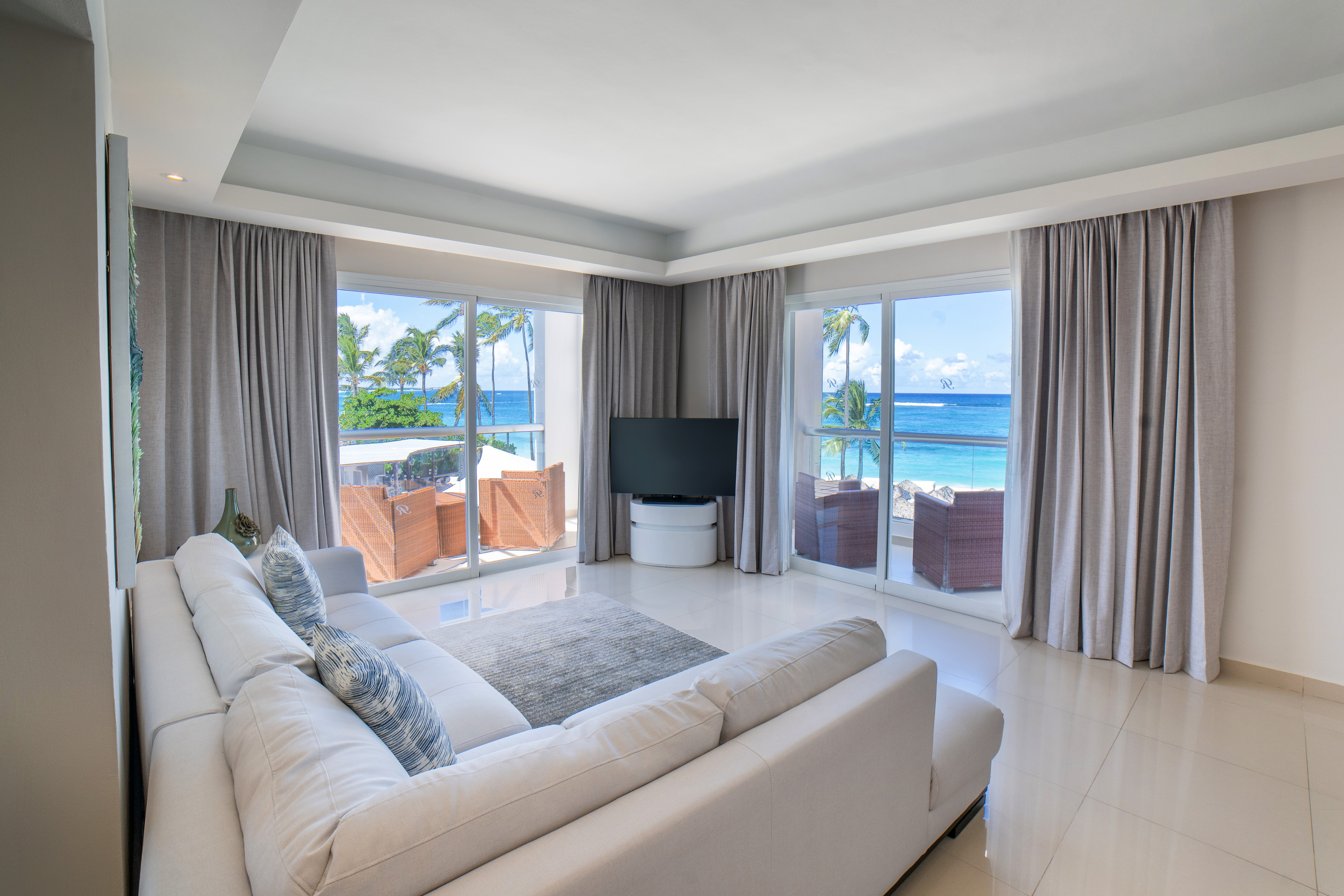 Suite Ocean Front Two Bedrooms