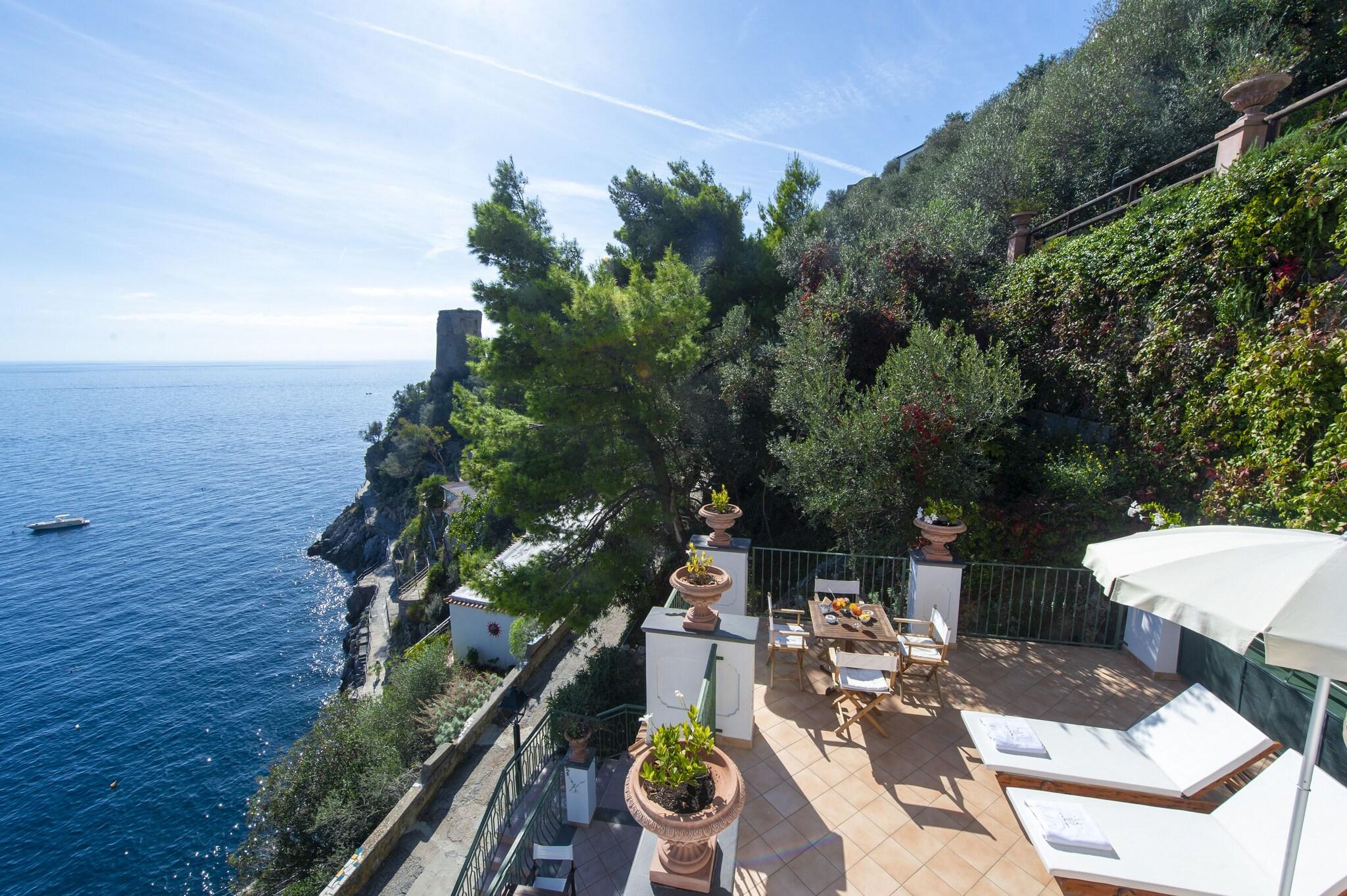 Double Queen Size Bed