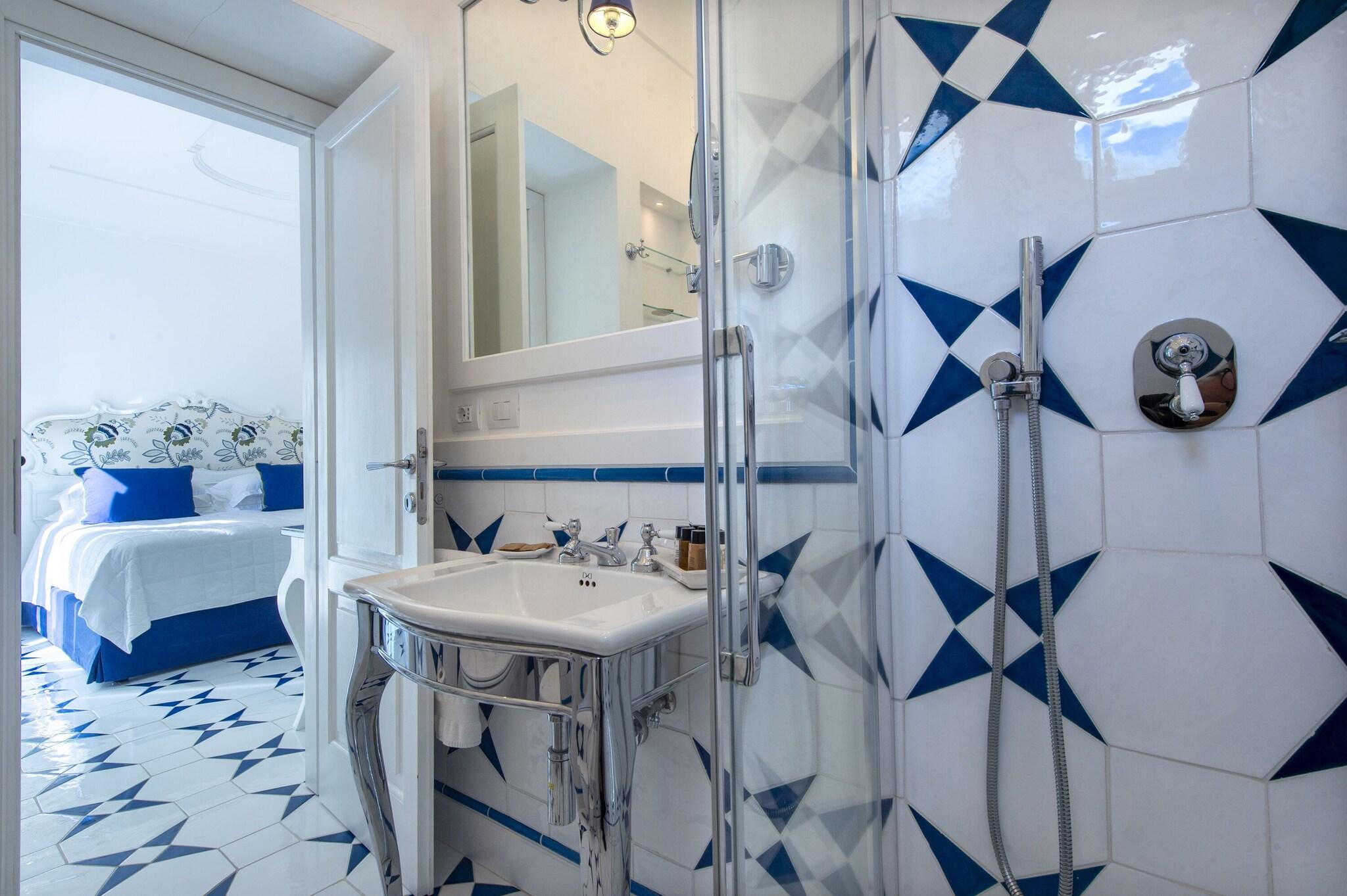 Double Queen Size Bed