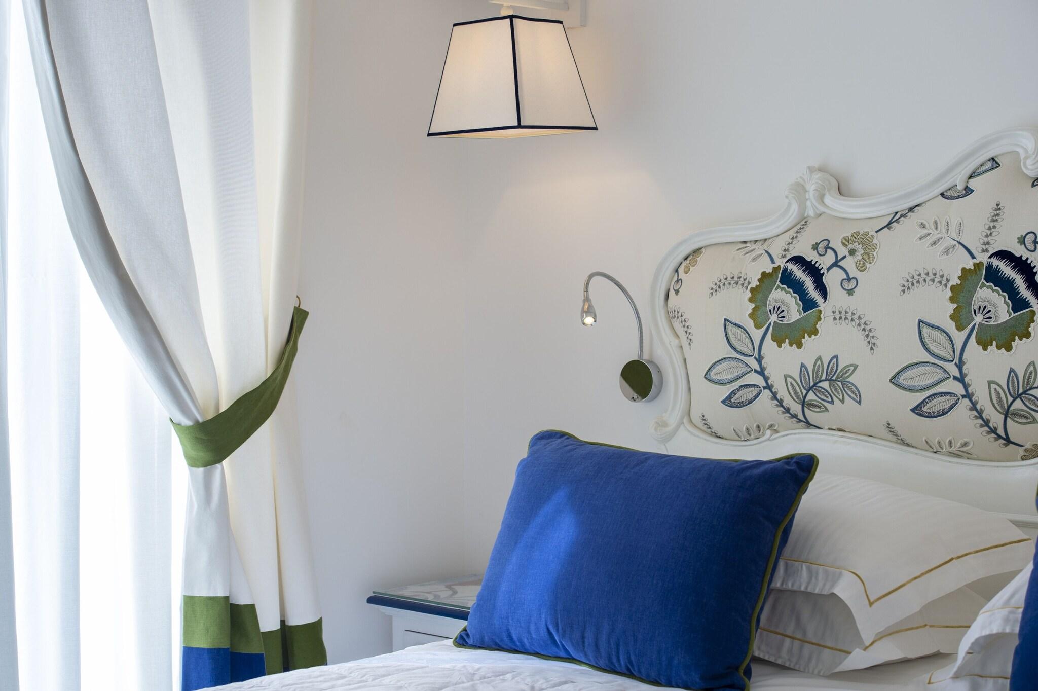 Double Queen Size Bed