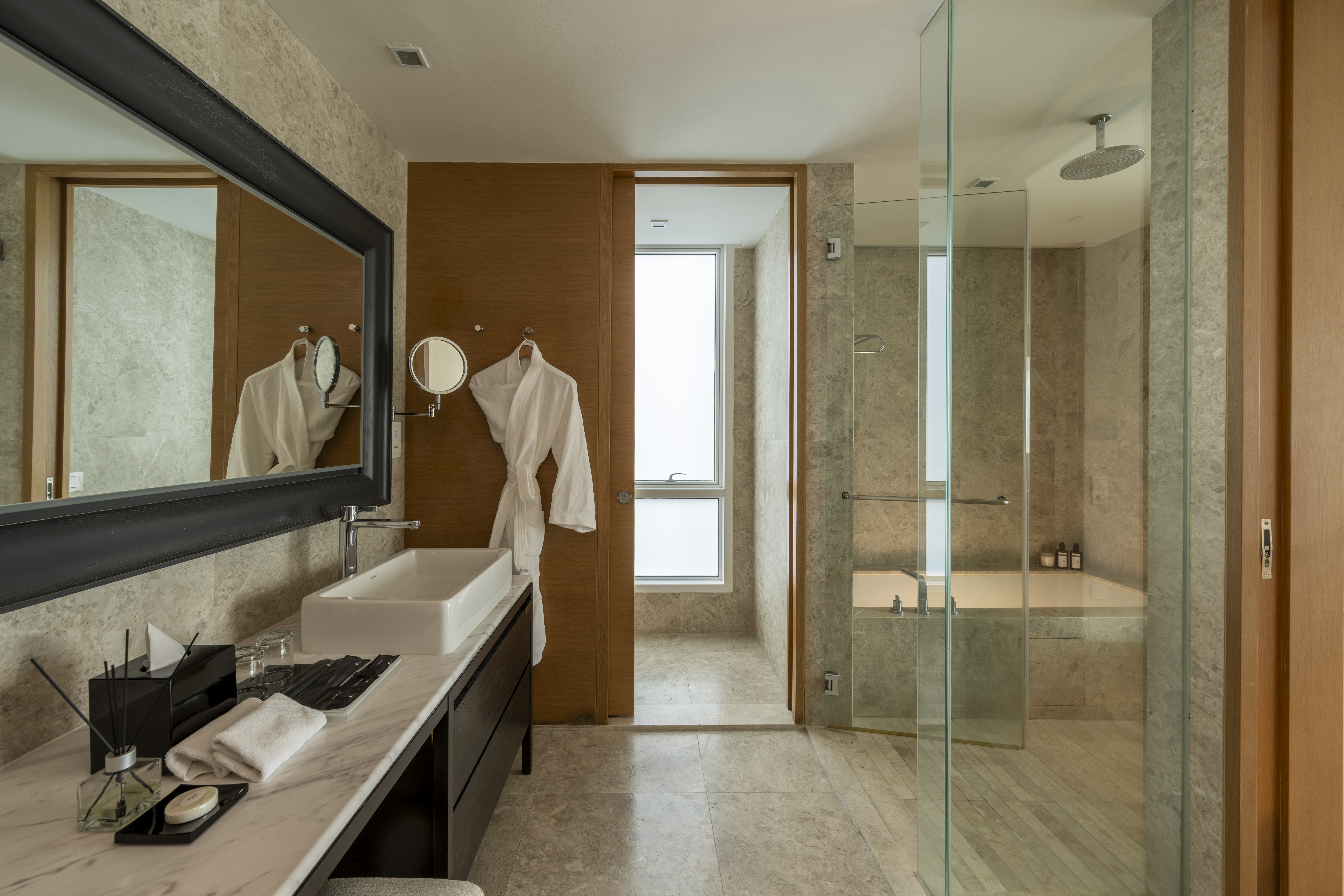 Apartment Deluxe Three Bedroom