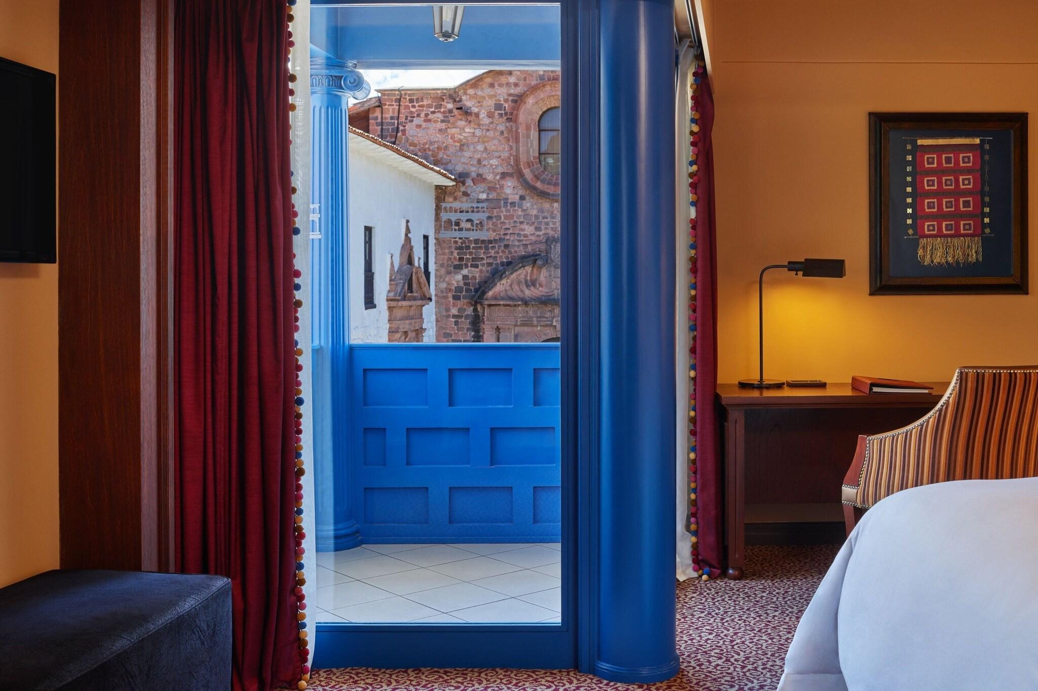 Double Deluxe King Bed