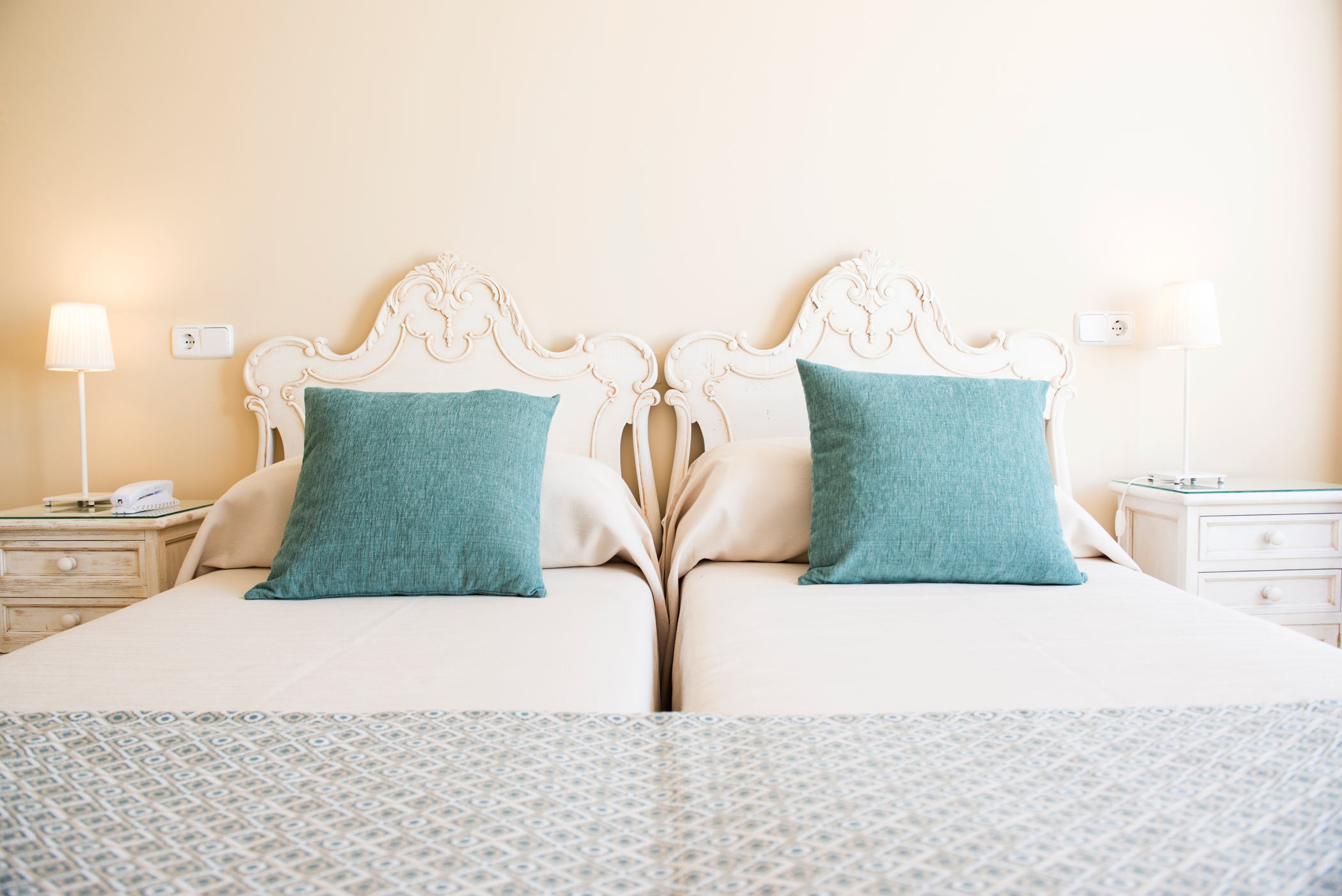 Double or Twin Standard