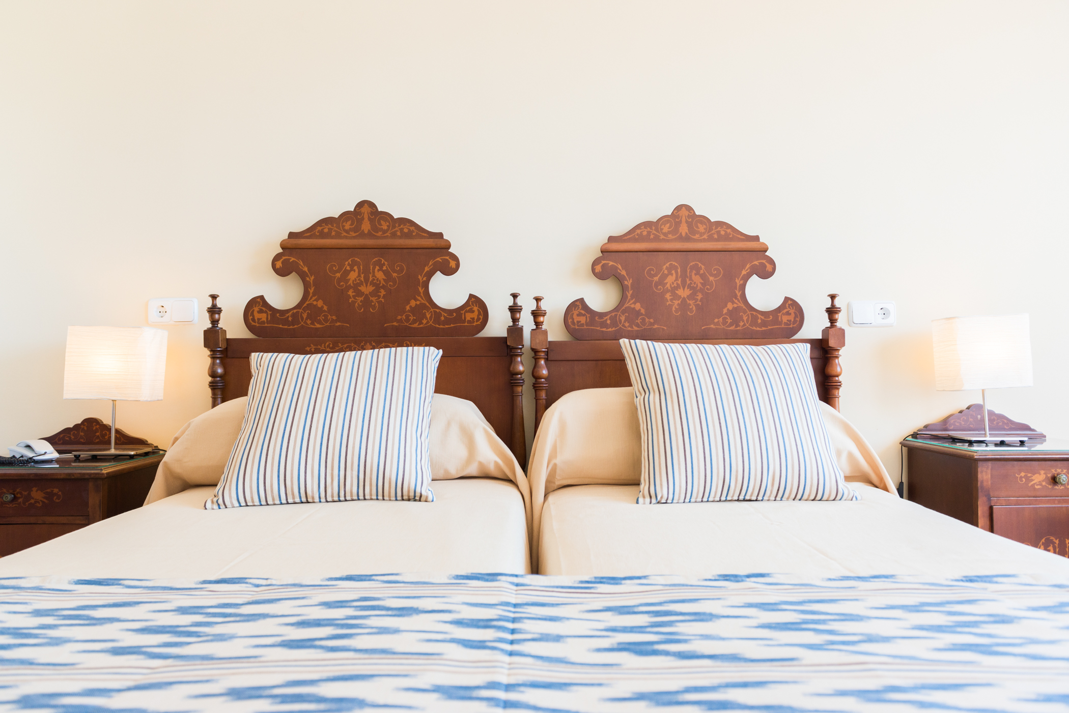 Double or Twin Standard