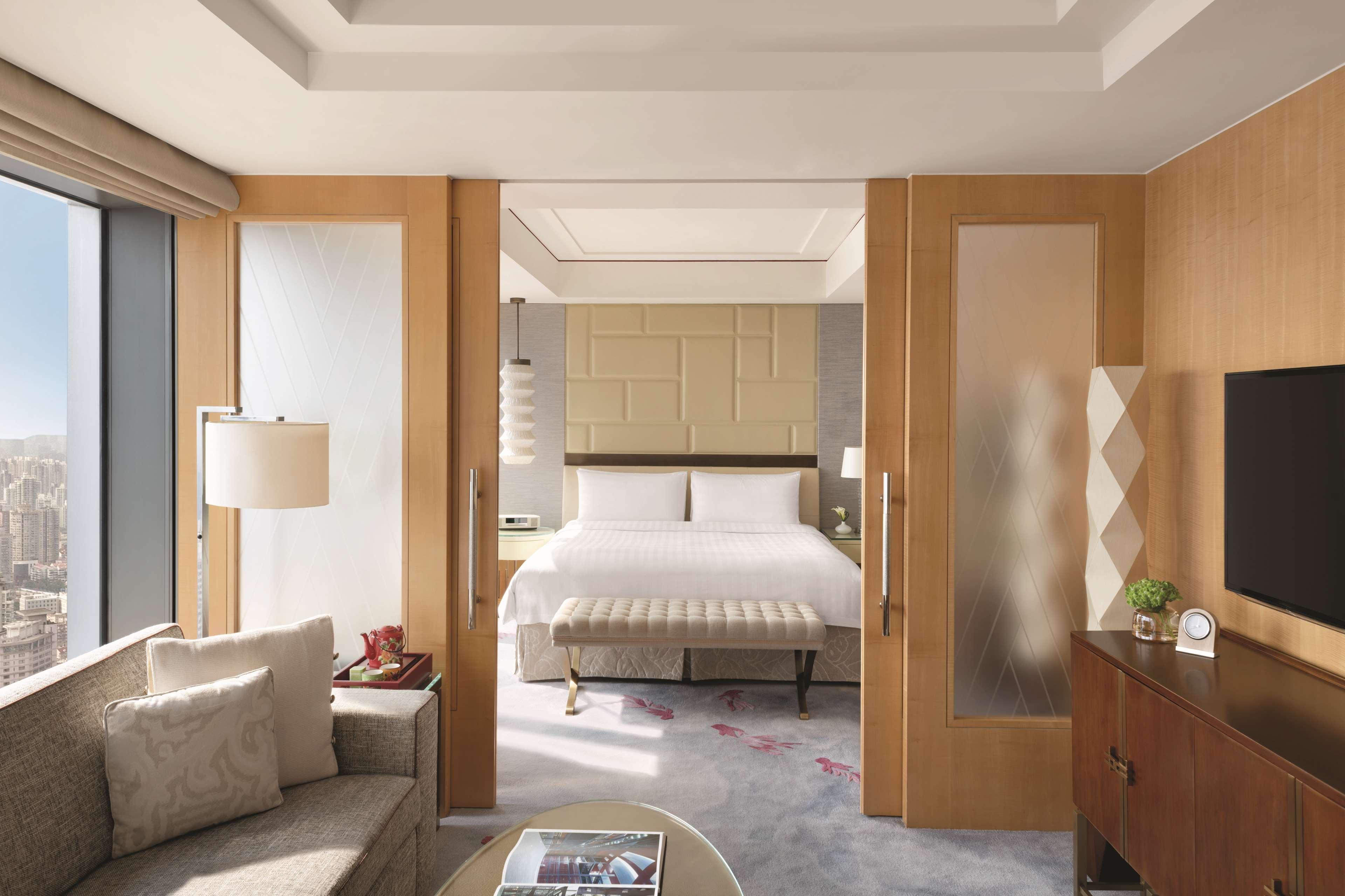 Double Club Executive