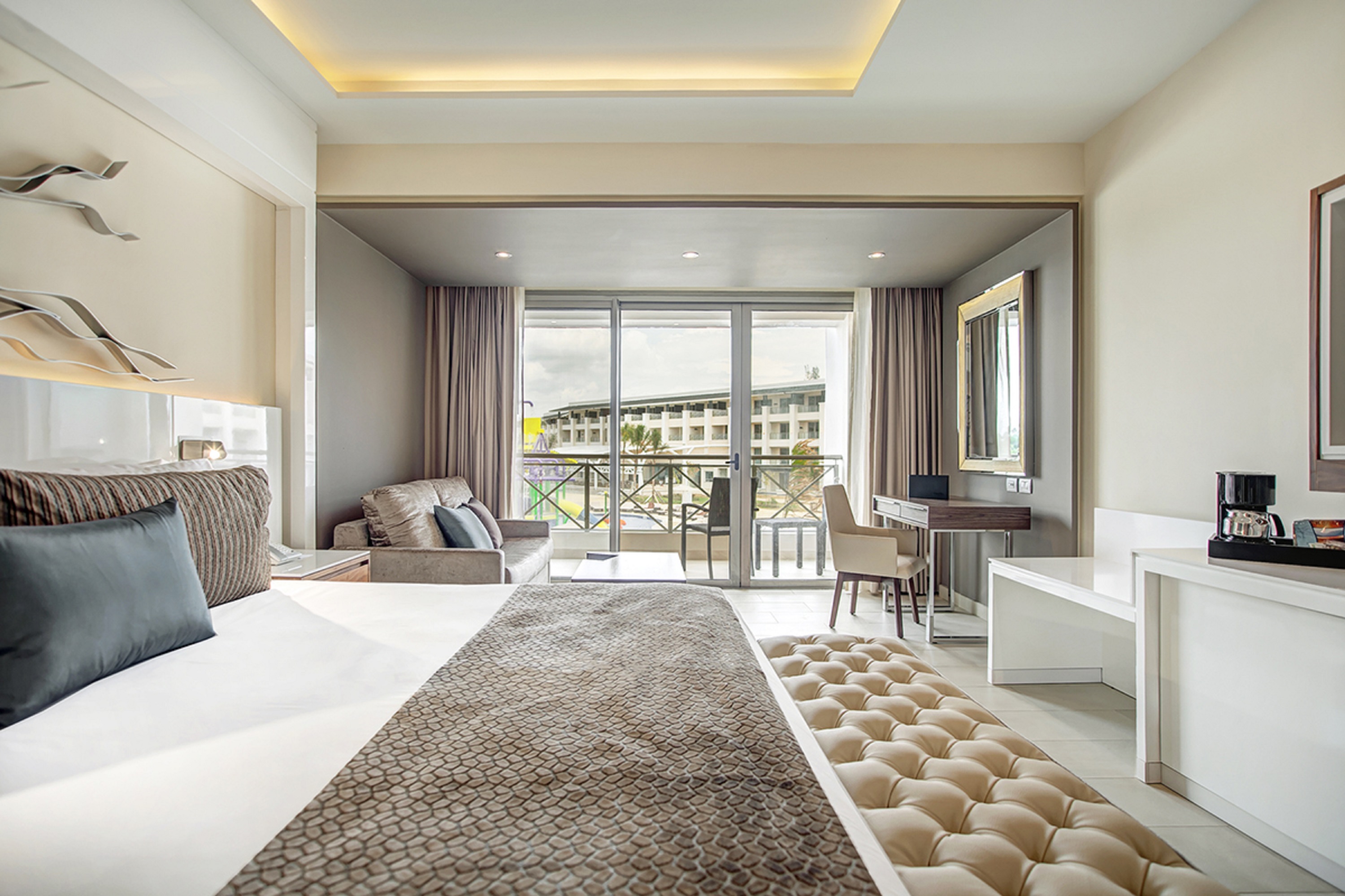 Junior Suite with Jacuzzi