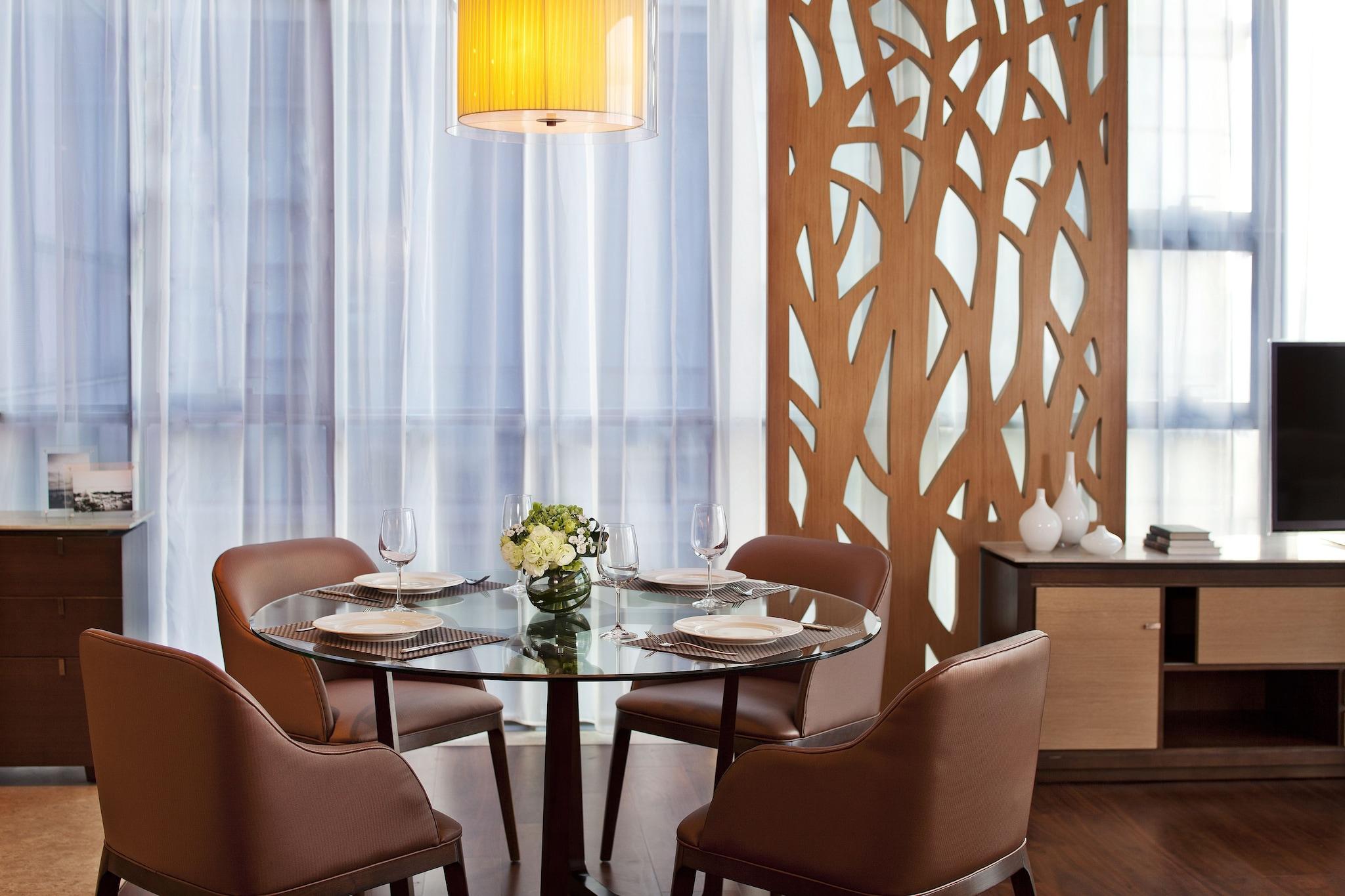 Apartment City View King Bed