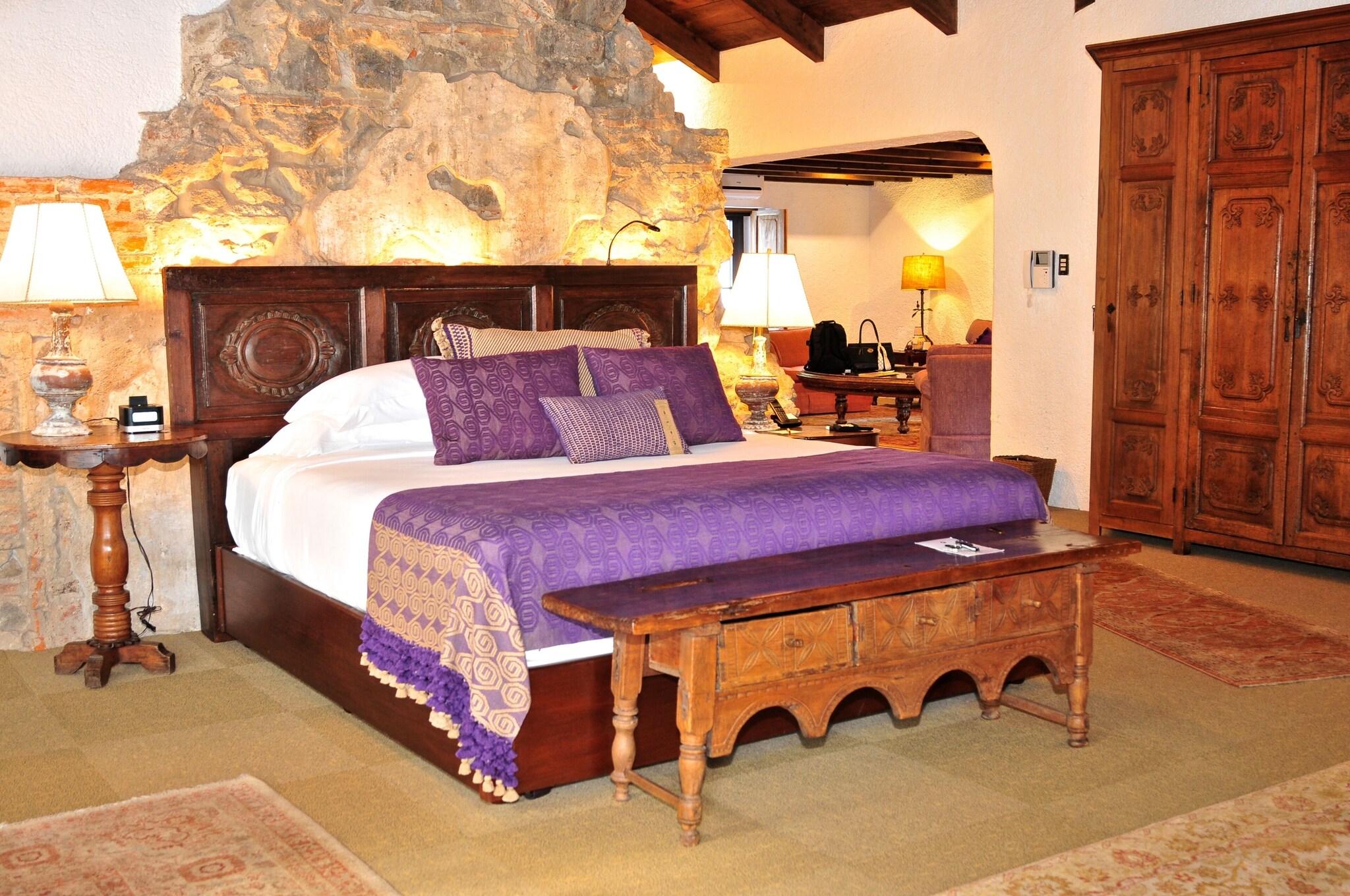 Double or Twin Superior King Bed