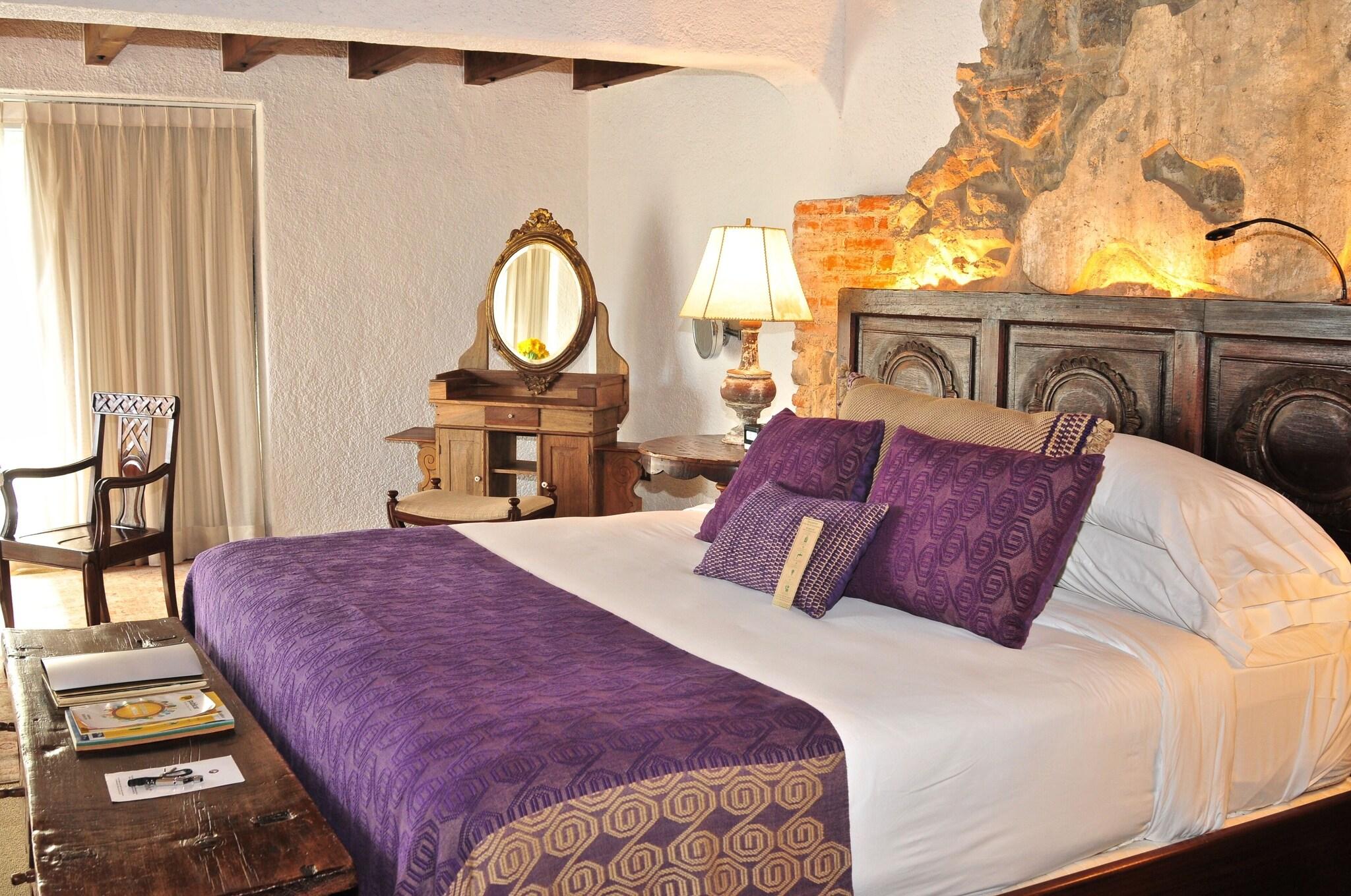 Double or Twin Superior King Bed