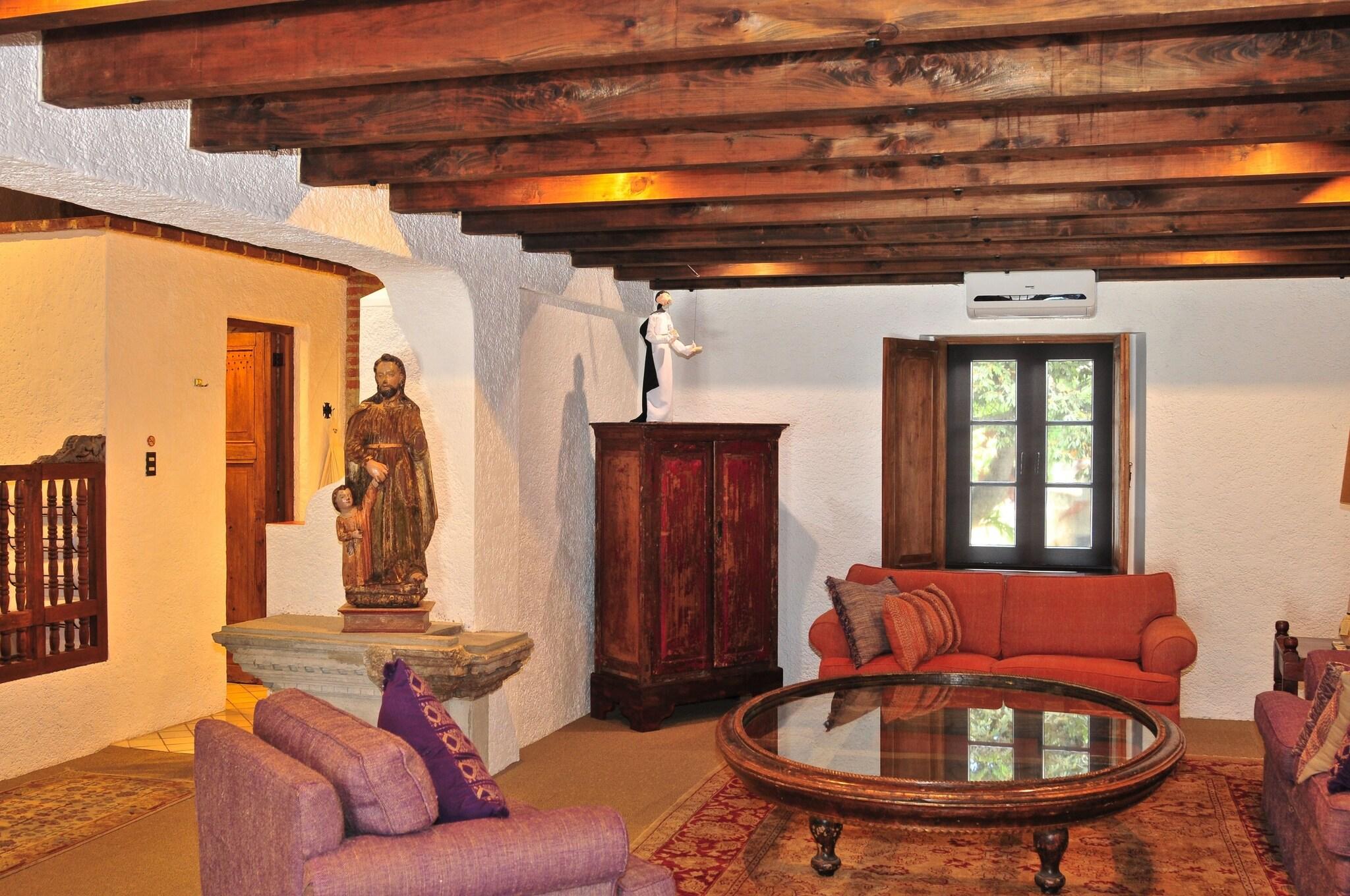 Double or Twin Superior King Bed