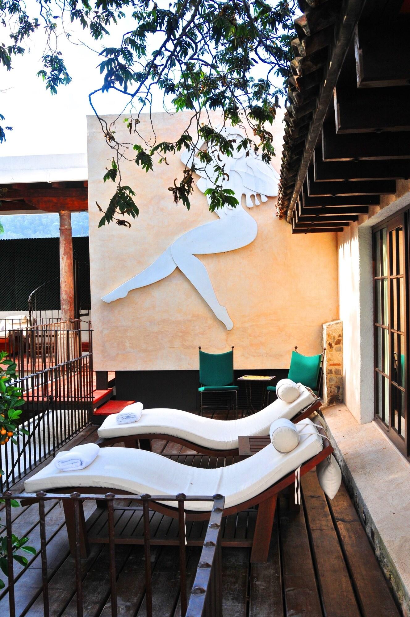 Double or Twin Superior King Bed