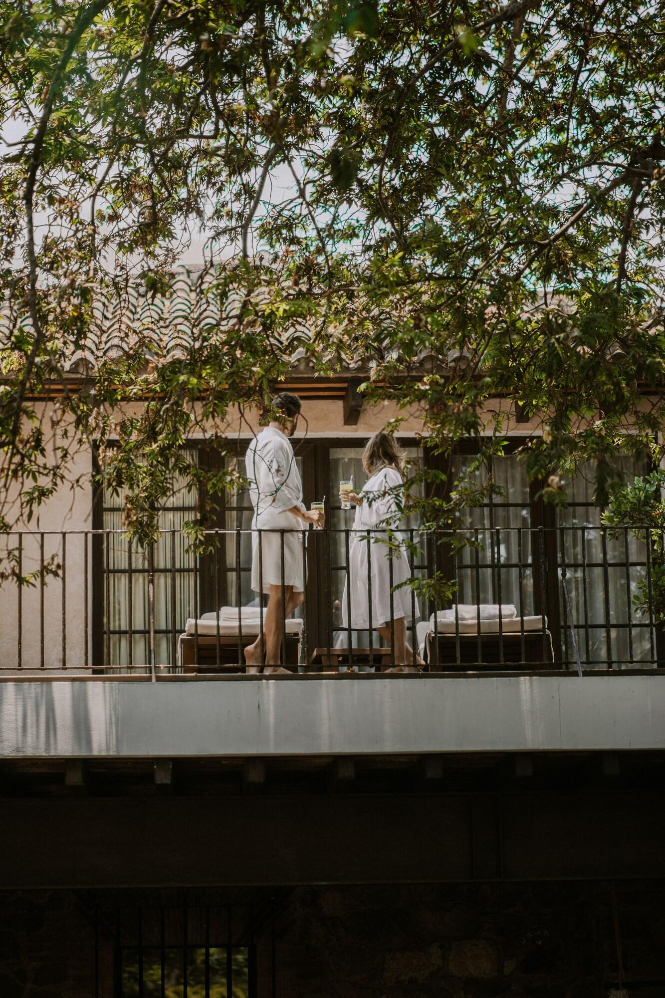 Double or Twin Superior King Bed