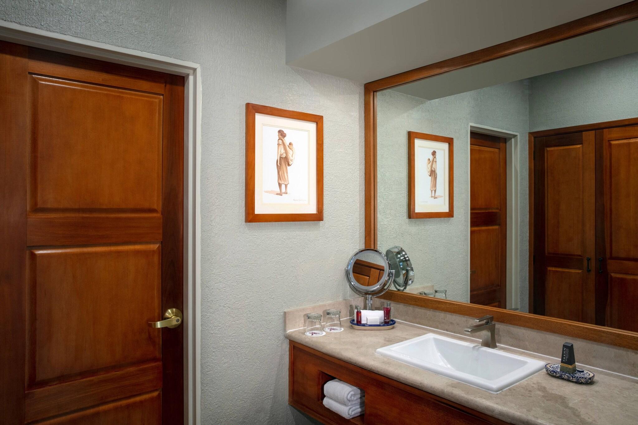 Double Pool View King Bed