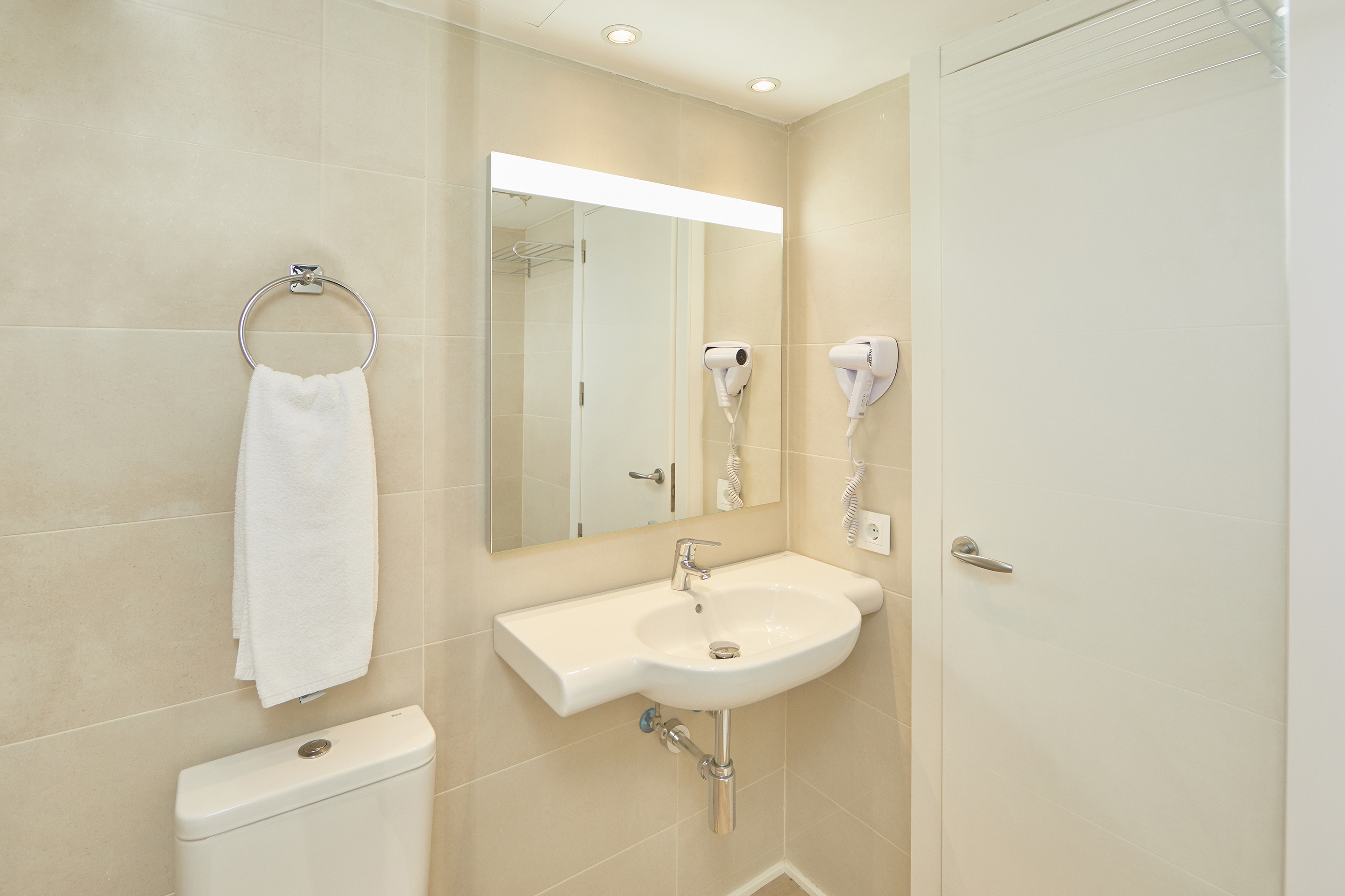 Double or Twin Side Sea View