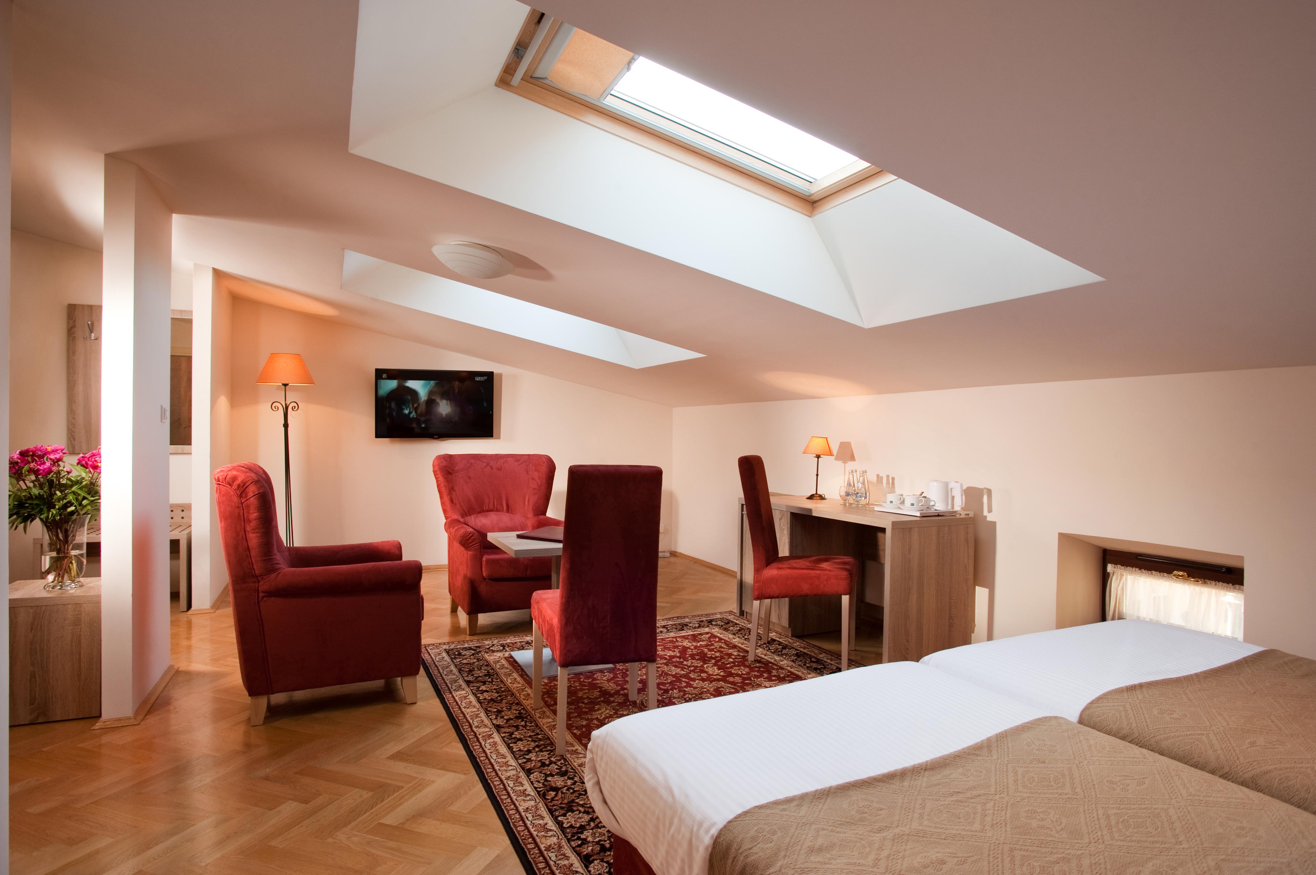 Double or Twin Standard