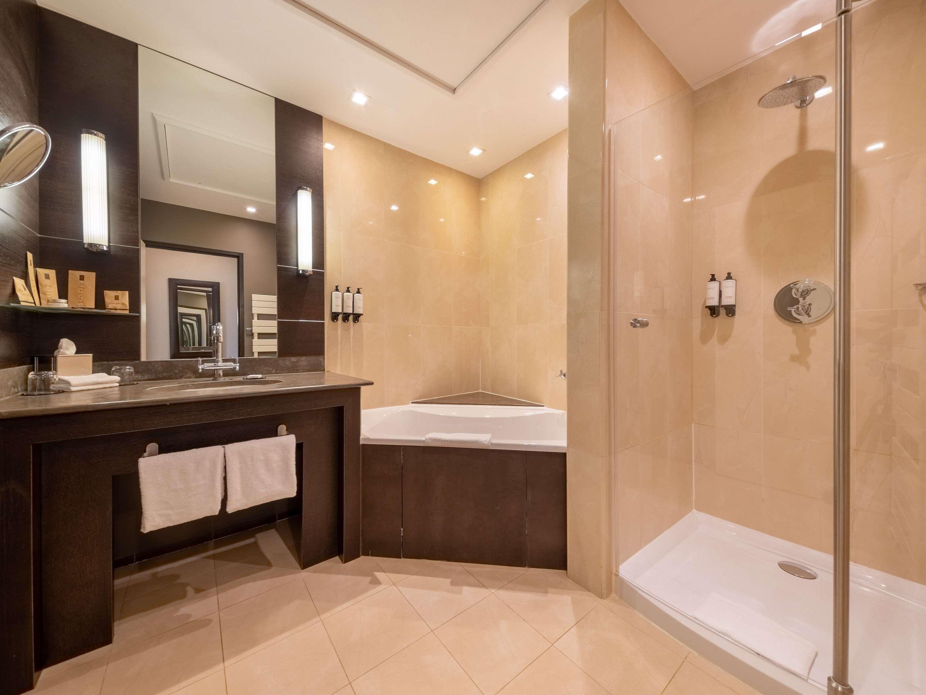 Double or Twin Deluxe