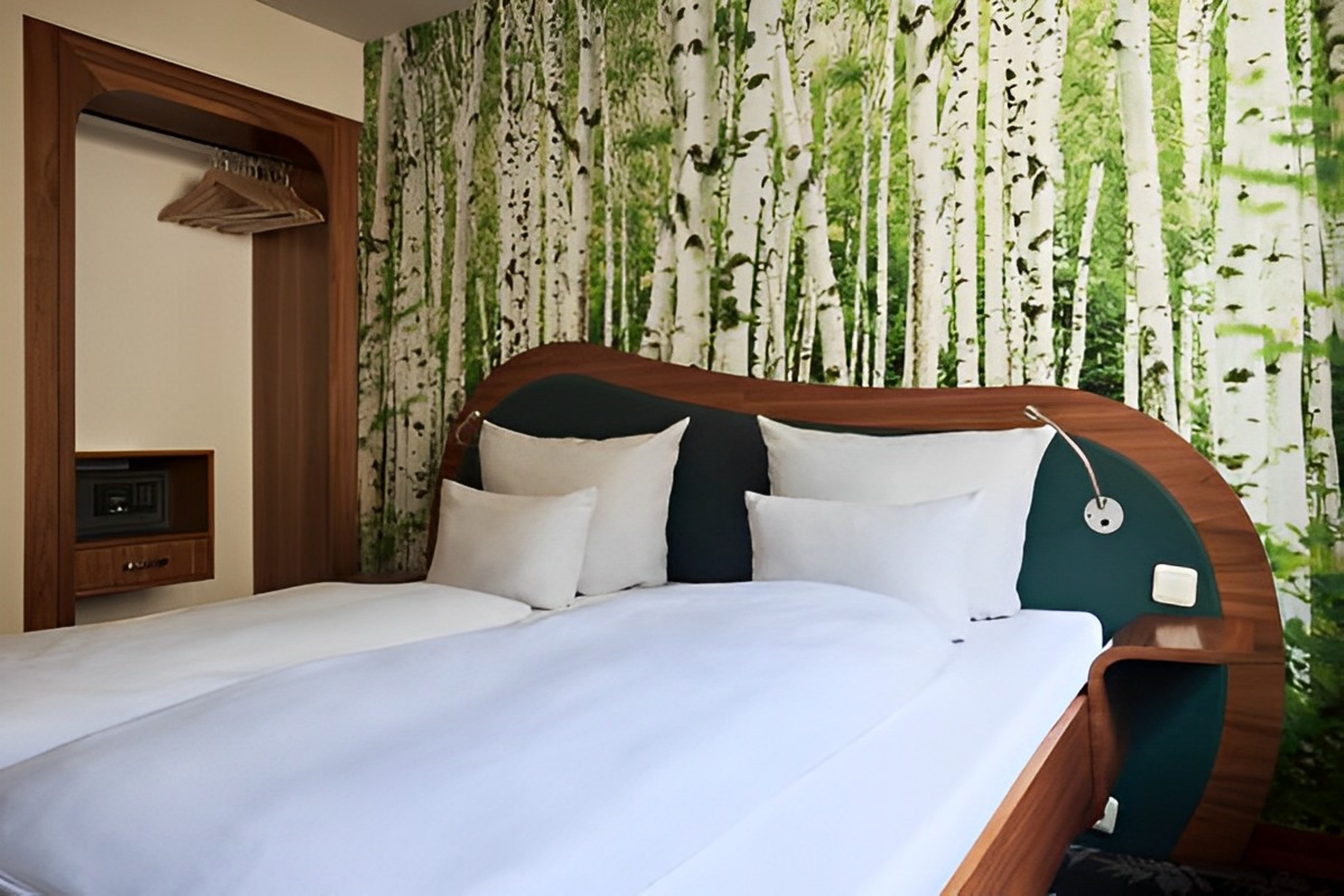 Twin Classic Garden View