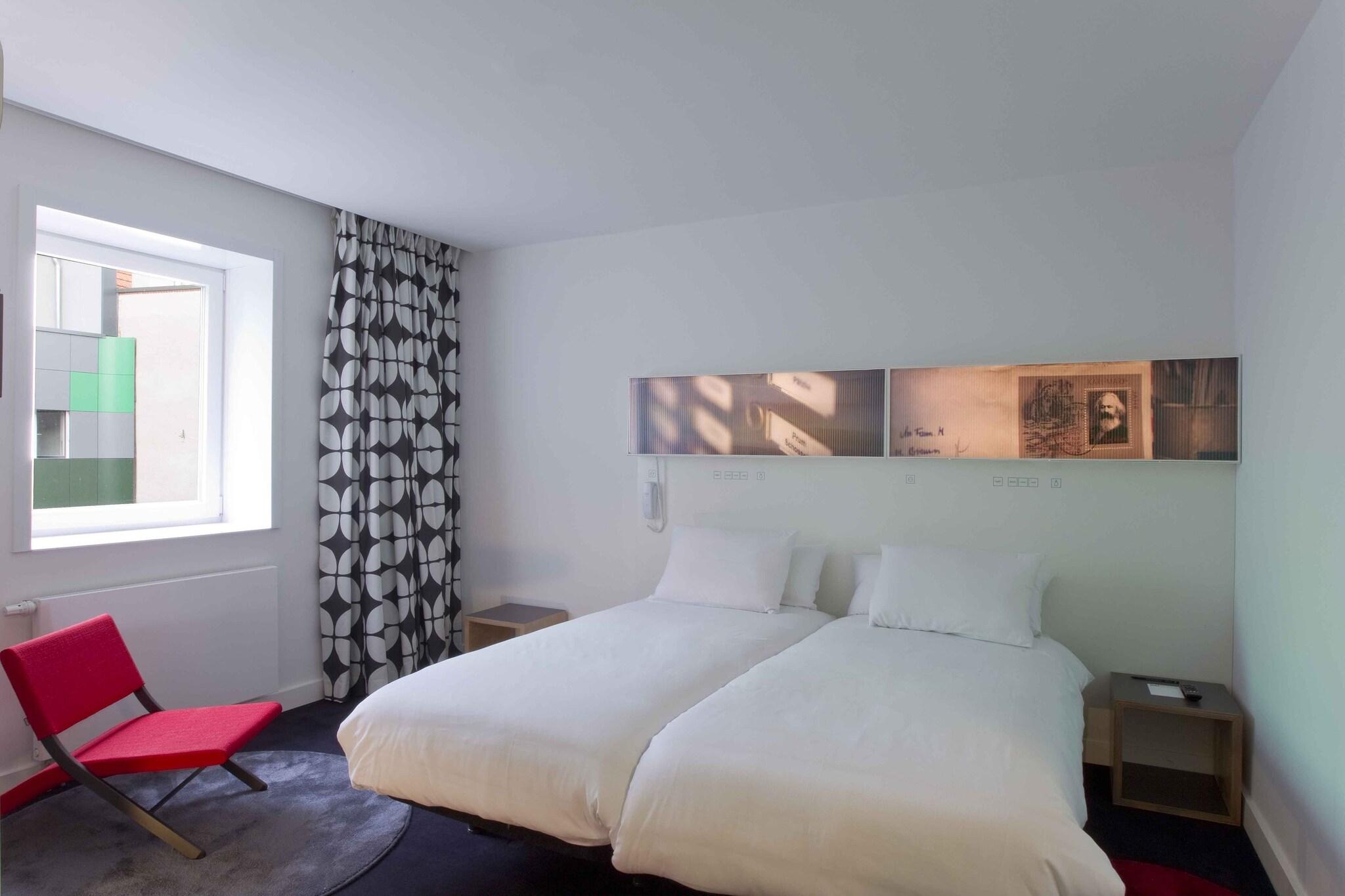 Double Superior King Bed