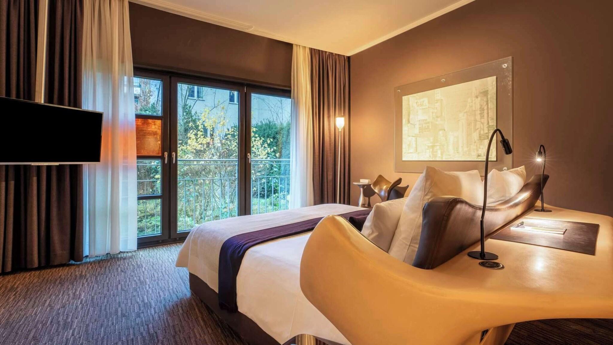 Double King Size Bed