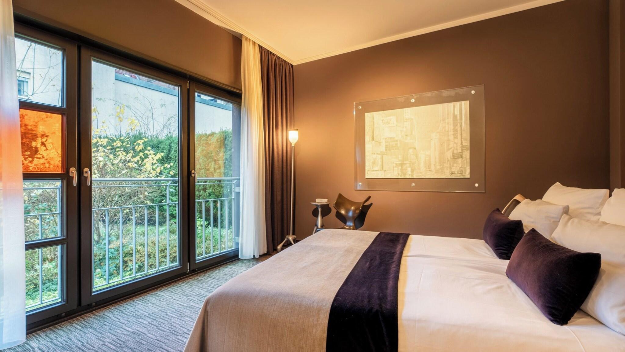 Double King Size Bed