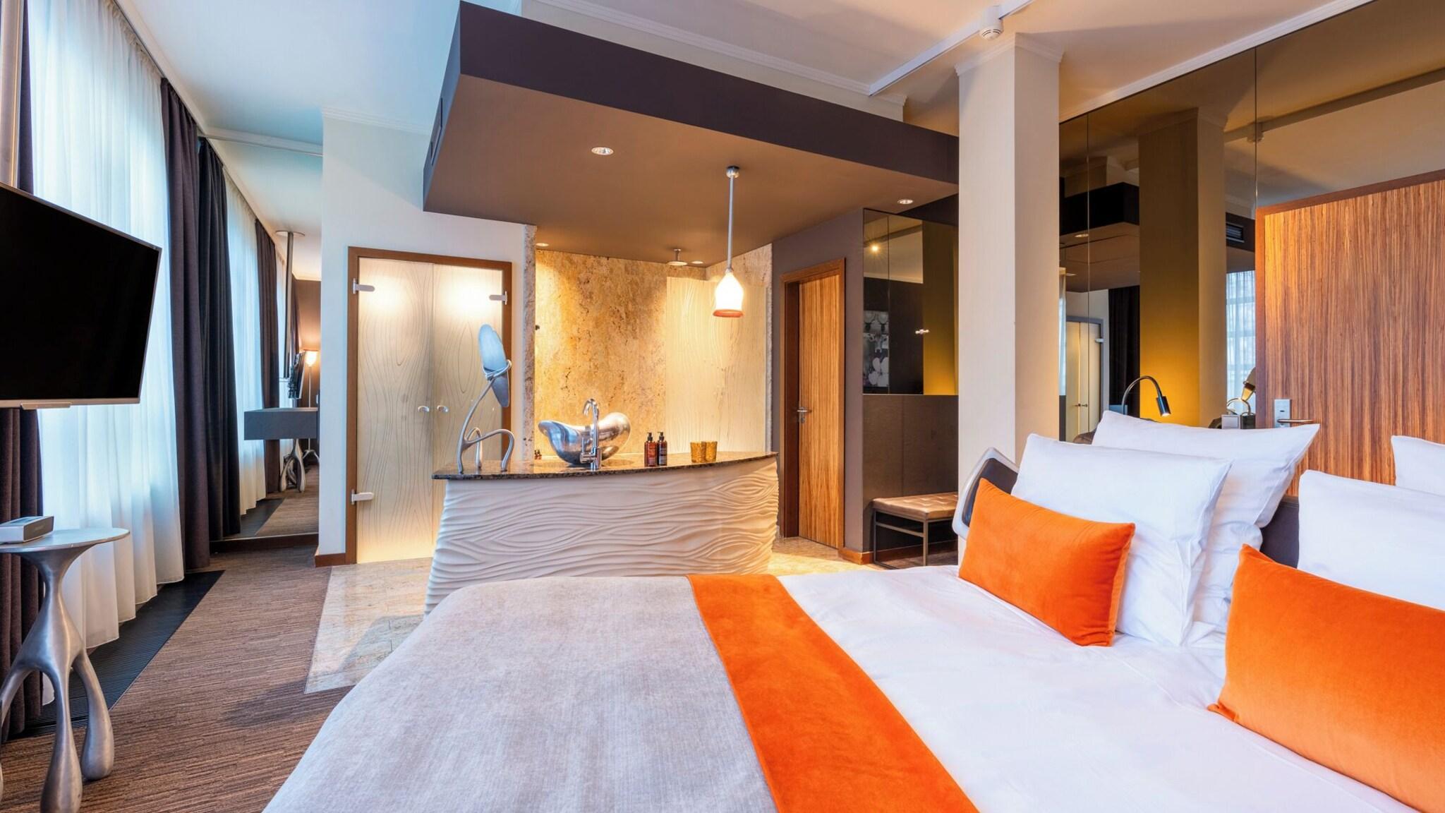 Double King Size Bed