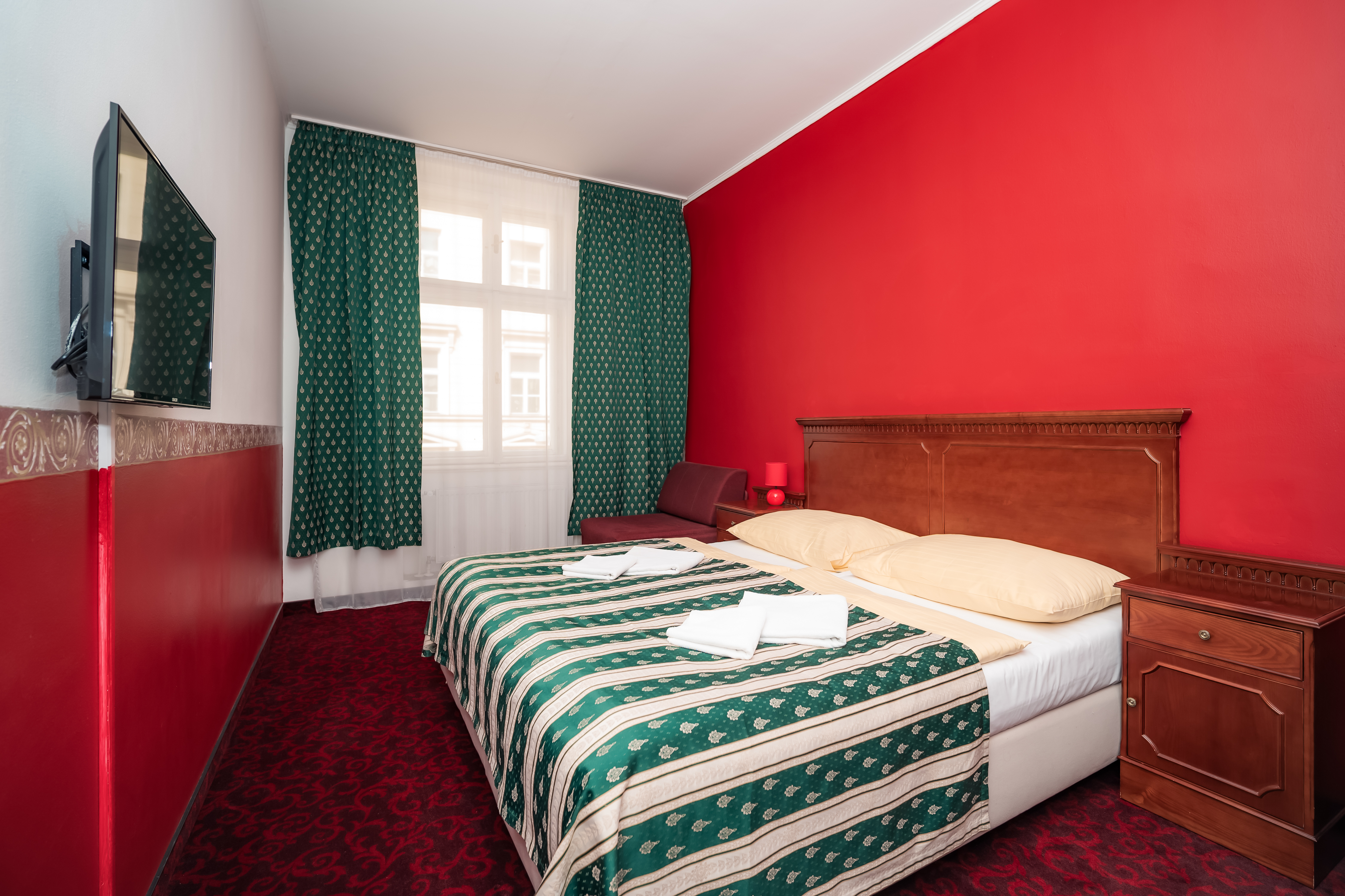 Double or Twin Standard