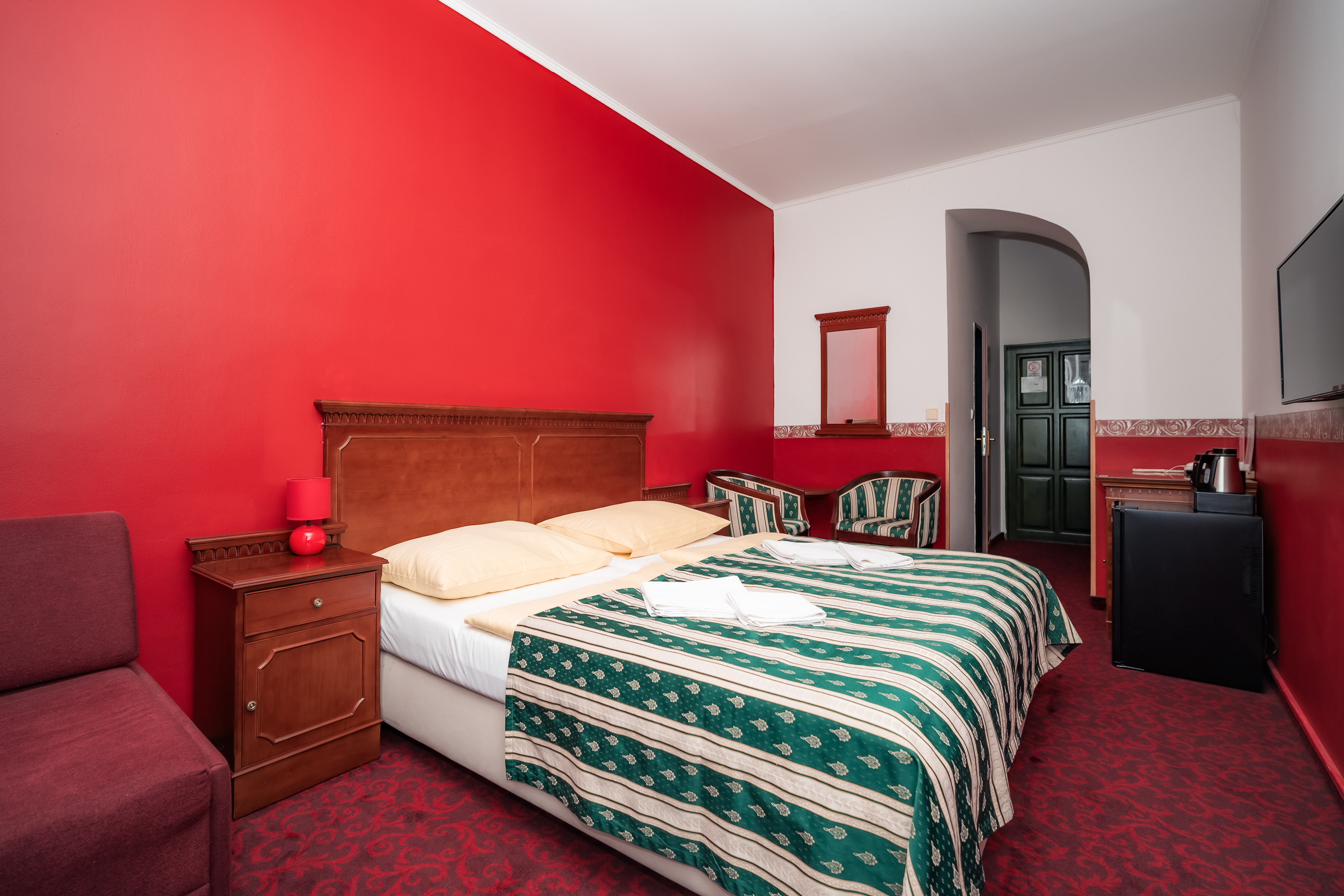 Double or Twin Standard