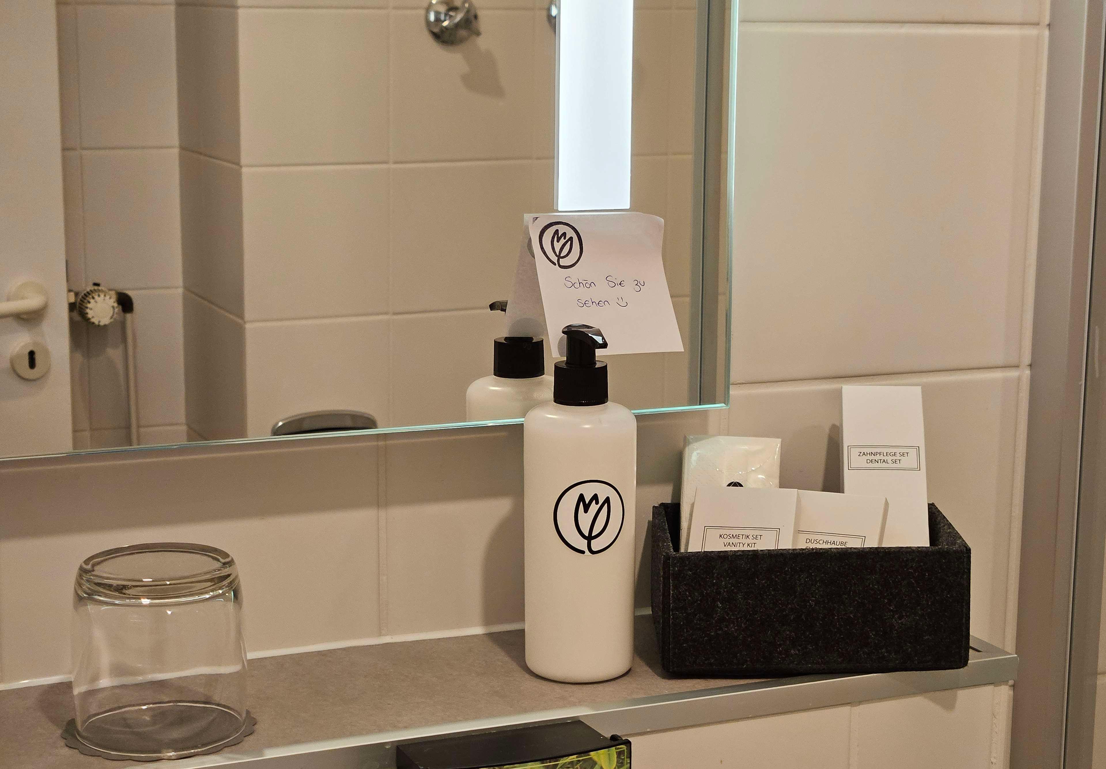 Double Deluxe King Bed