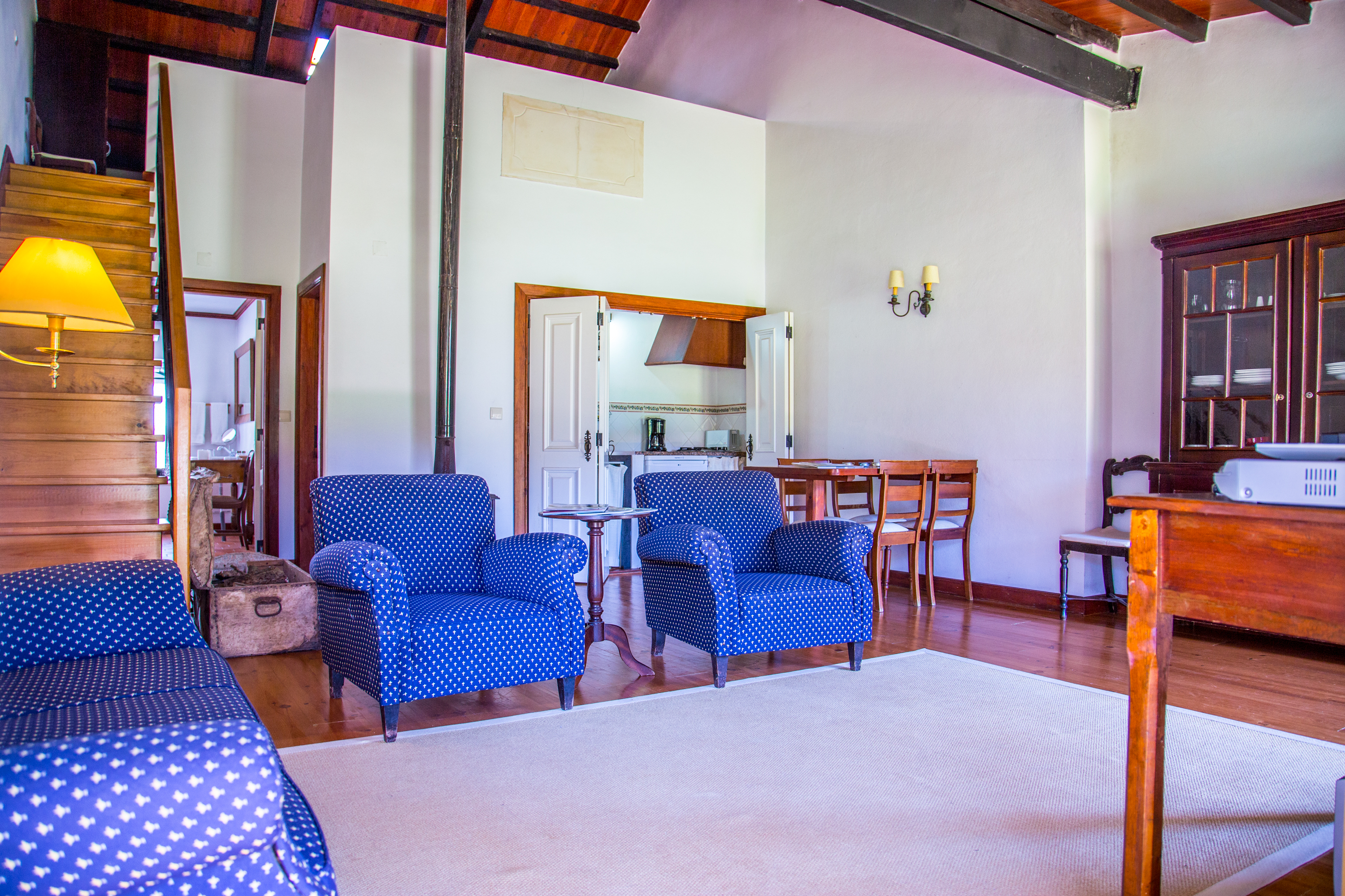 Apartment Capacity 4