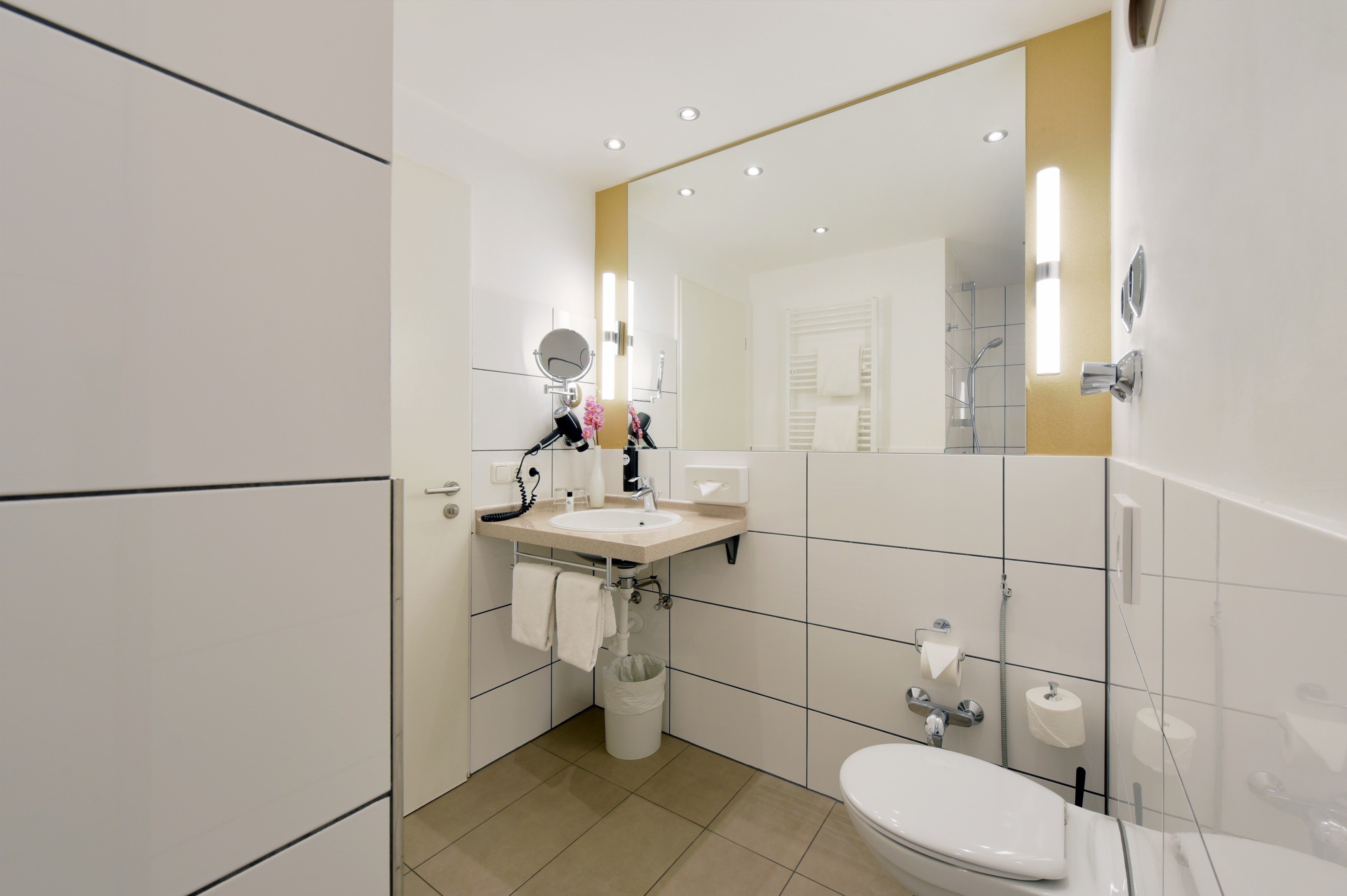 Apartment Capacity 8 Four Bedrooms