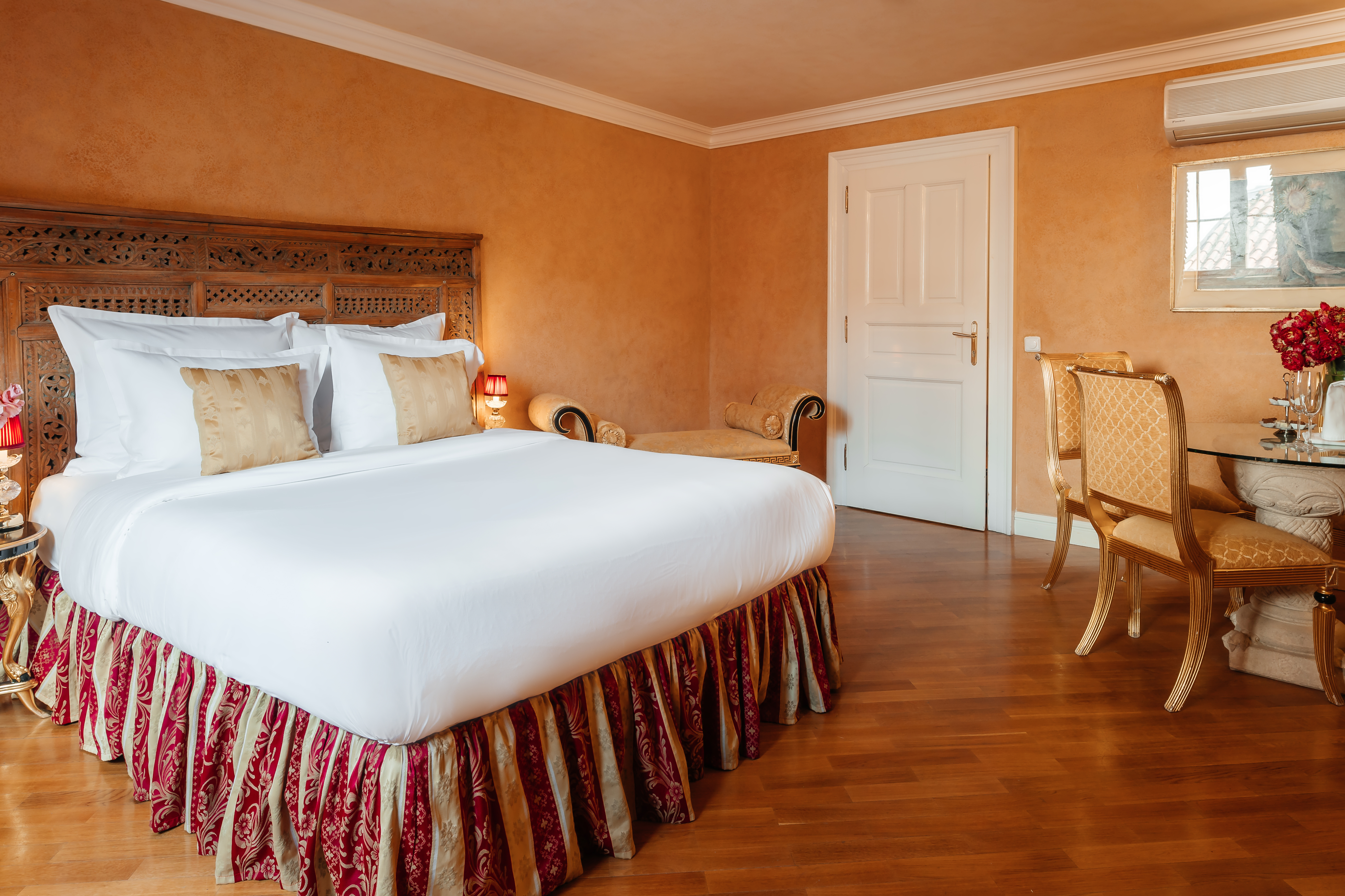 Family Room Capacity 4