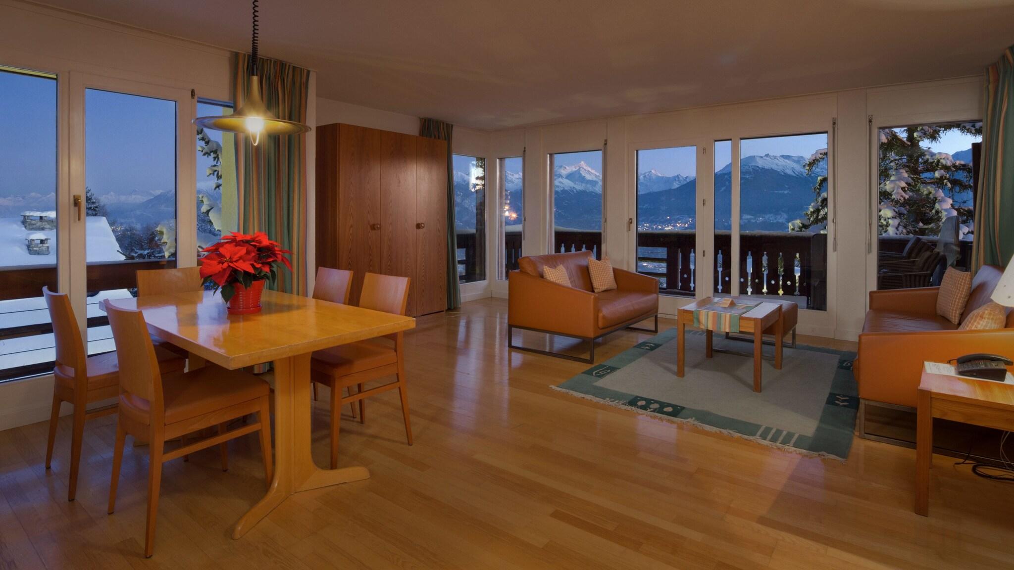 Double Queen Bed Two Bedrooms