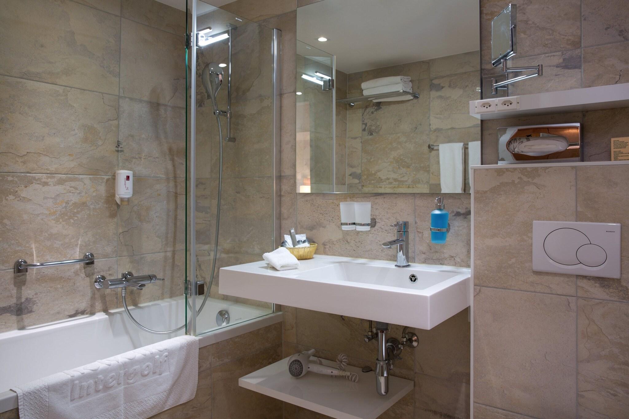 Double Queen Size Bed