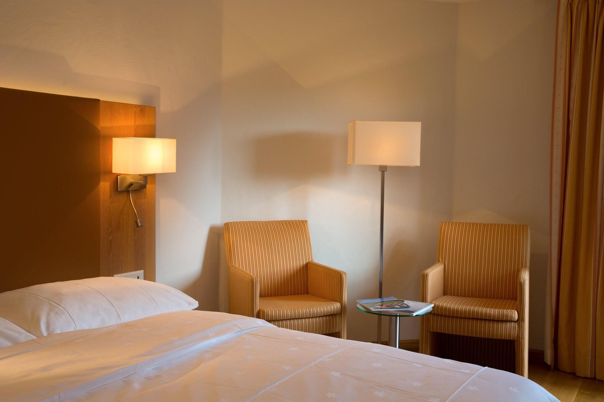 Double Queen Size Bed