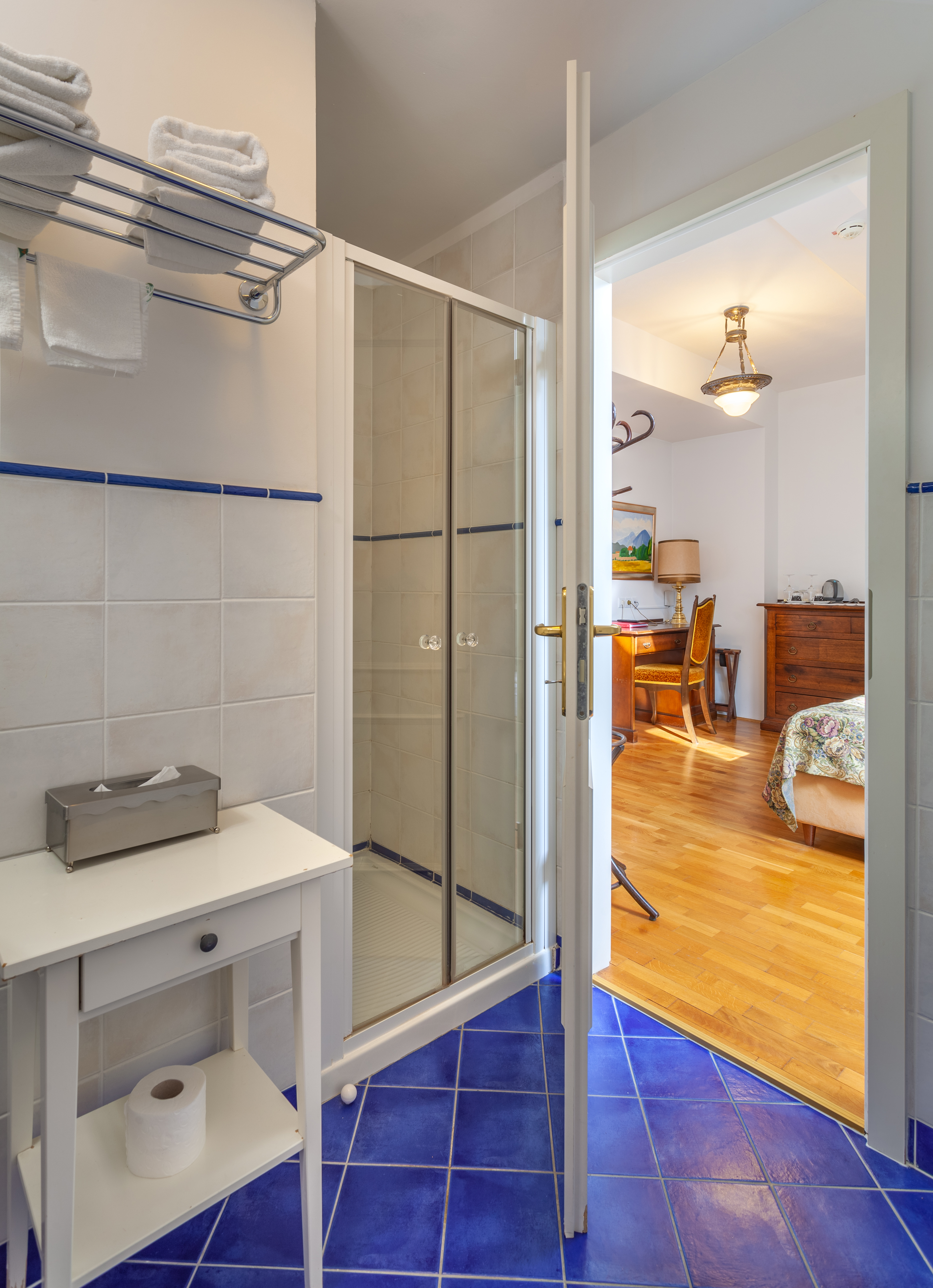 Double or Twin Standard