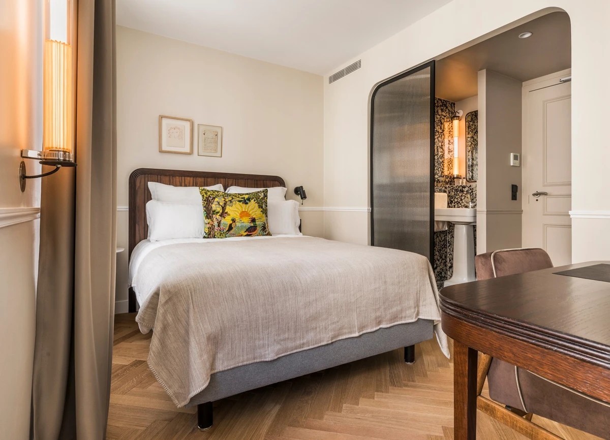 Double Single One Bed