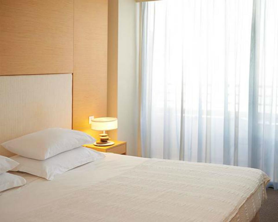 Double or Twin Deluxe Sea View