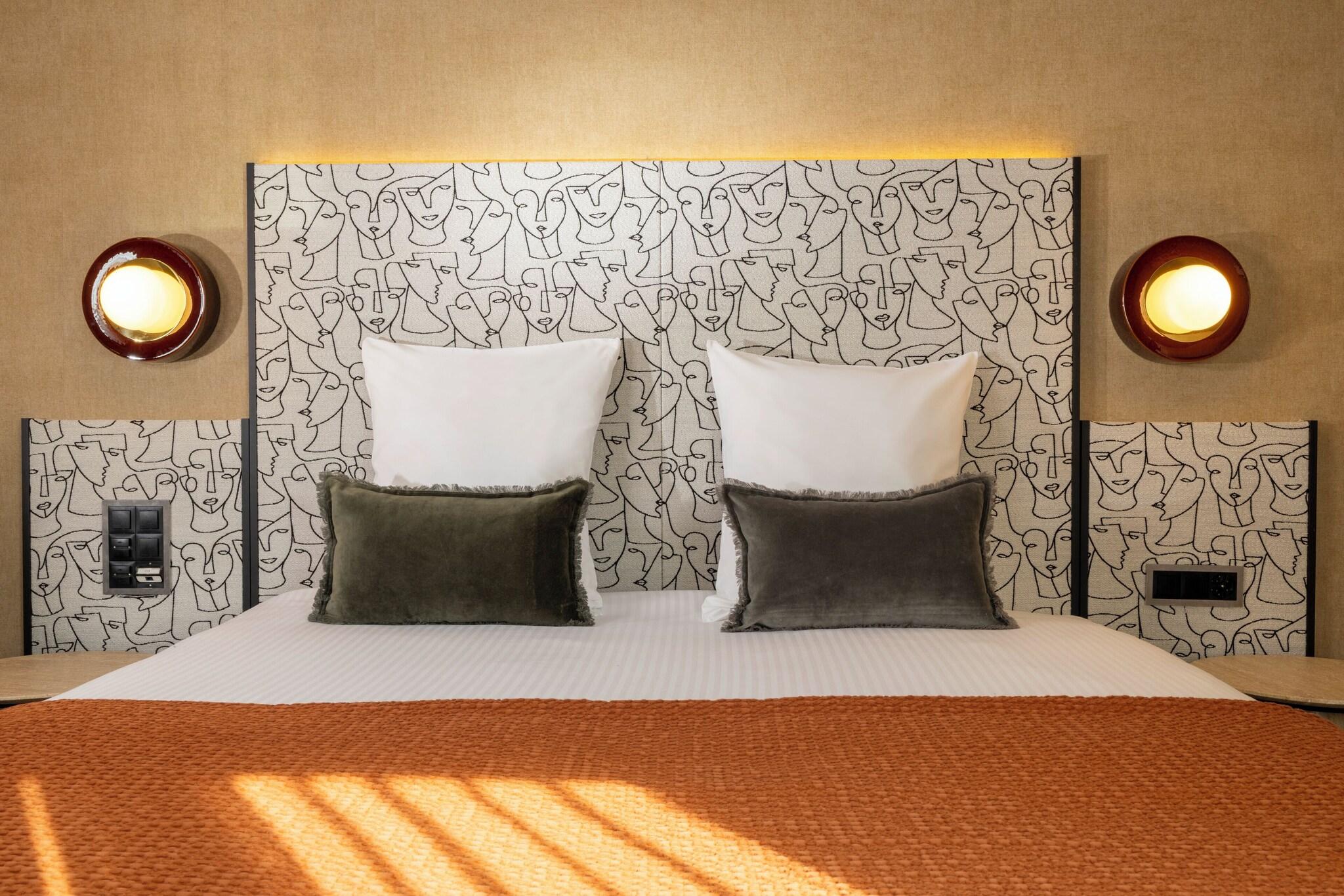 Double Executive King Bed